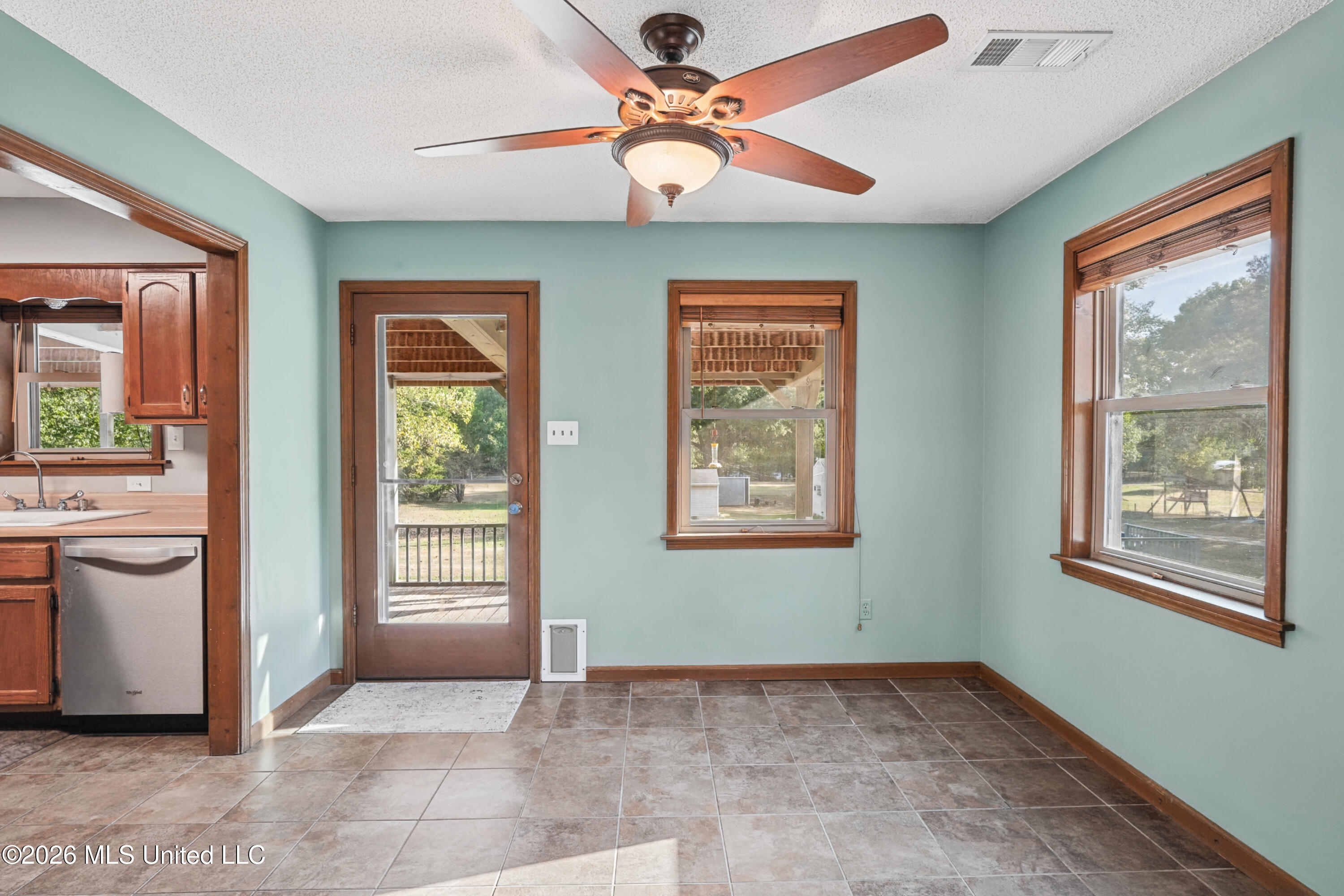 13585 Holly Springs Road Property Photo 8