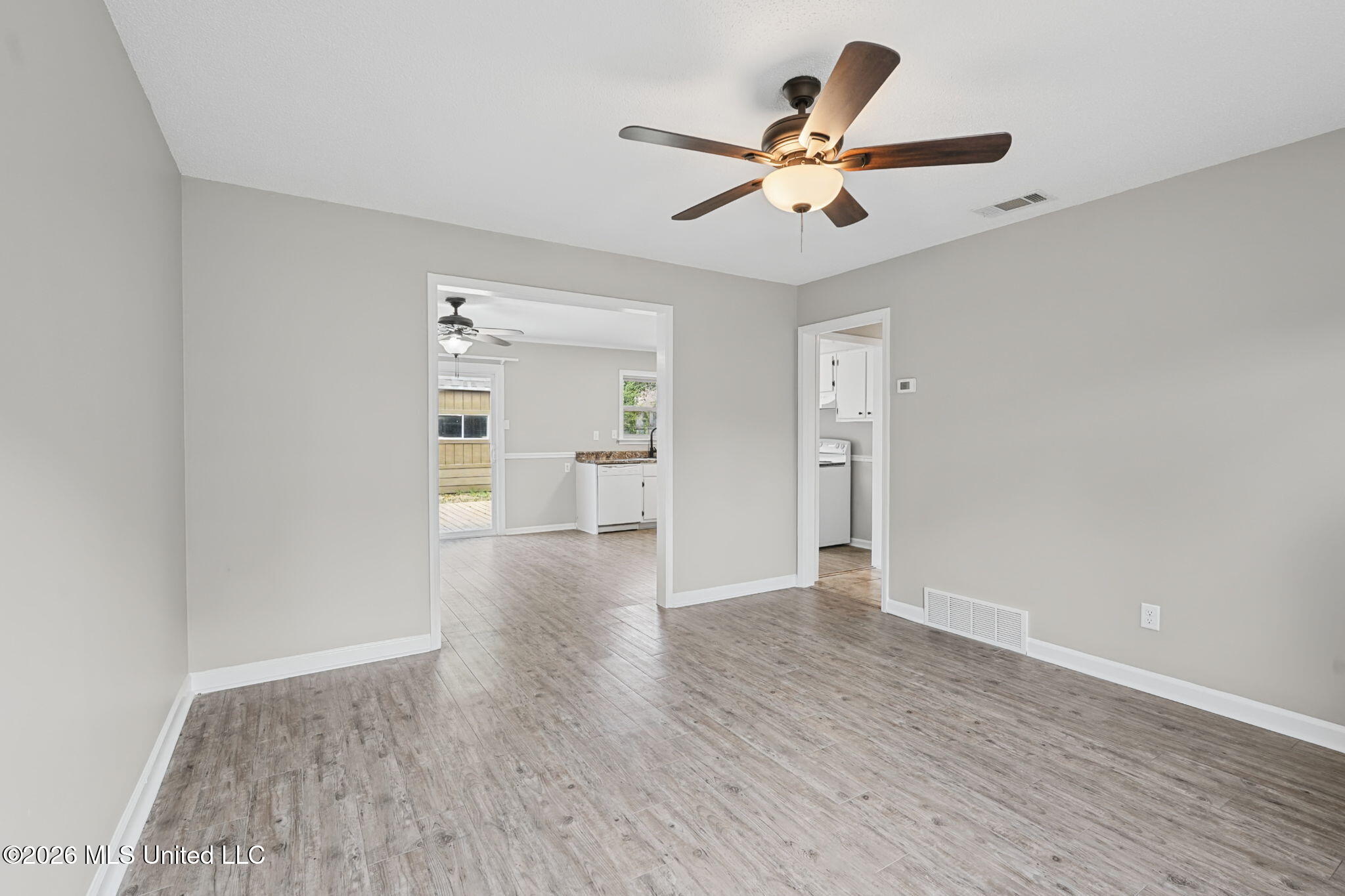 1768 Brown Cove Property Photo 5