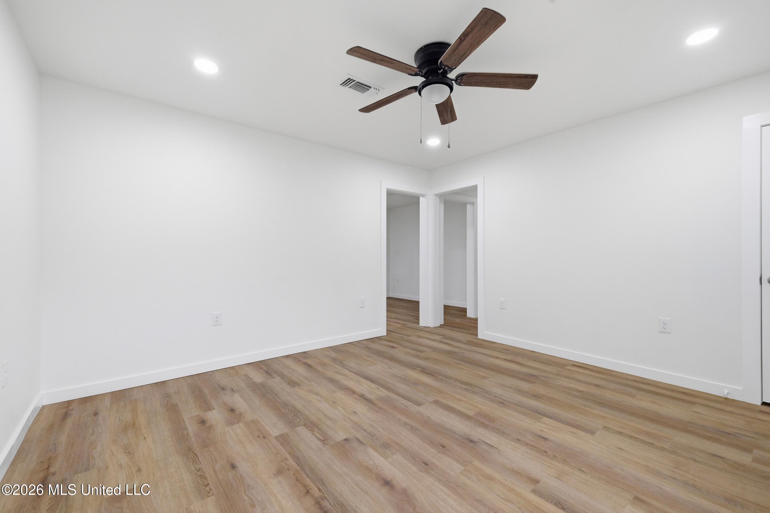 3307 Johnson Drive Property Photo 6