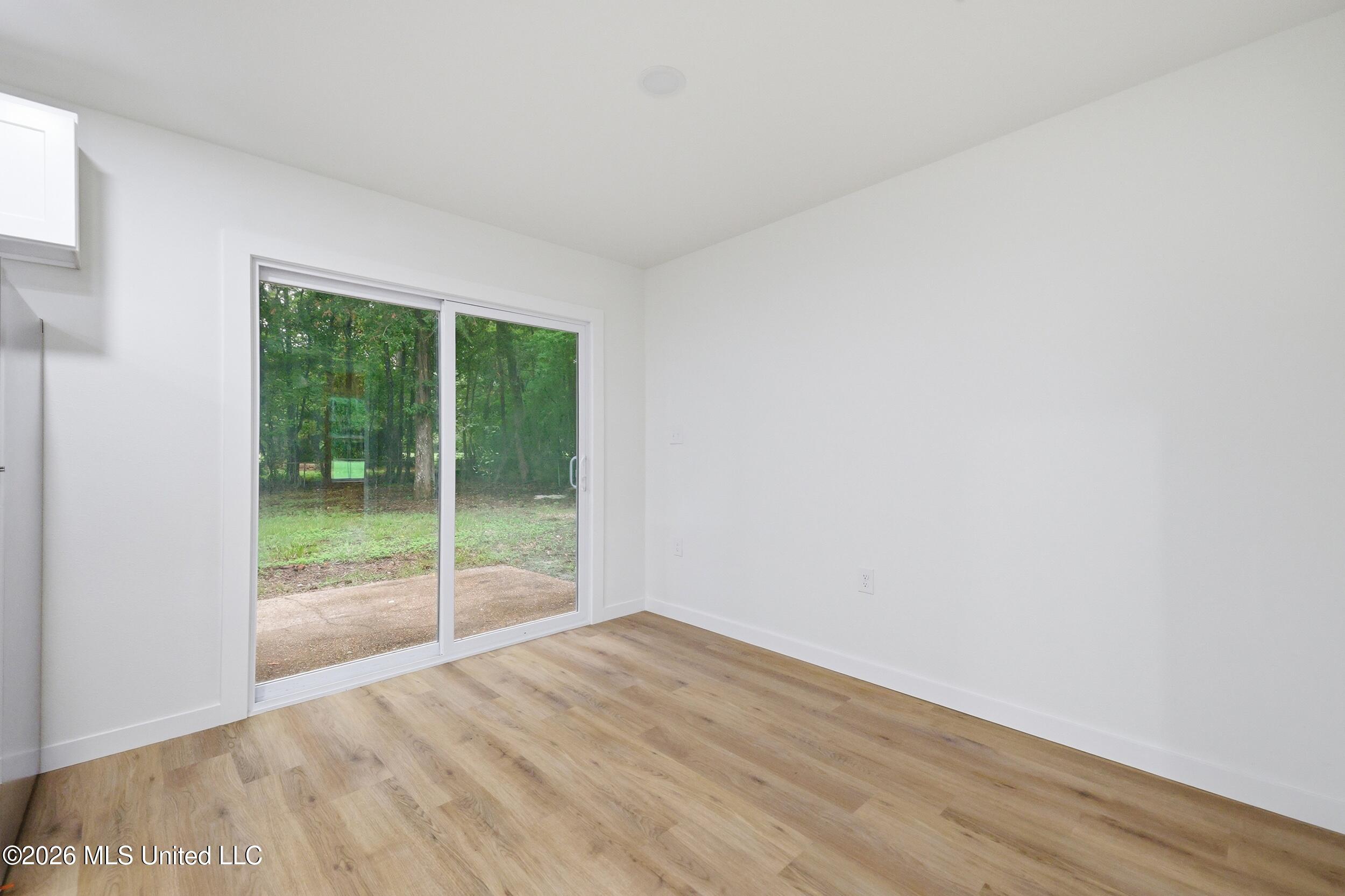 3307 Johnson Drive Property Photo 7
