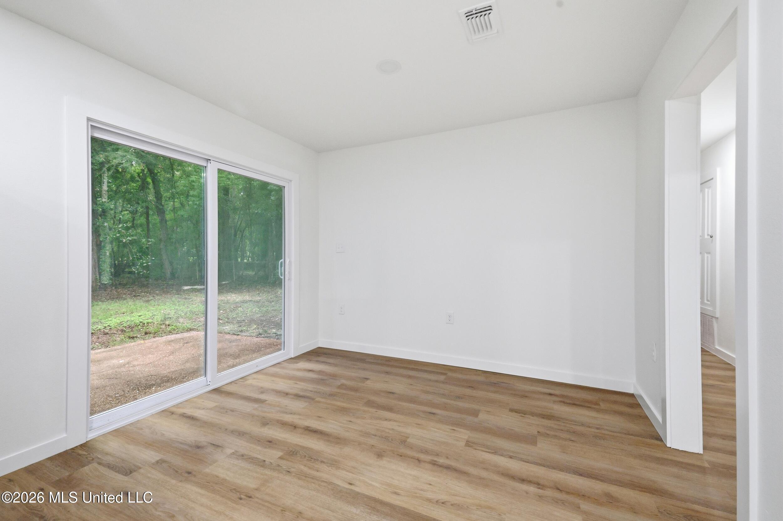 3307 Johnson Drive Property Photo 11