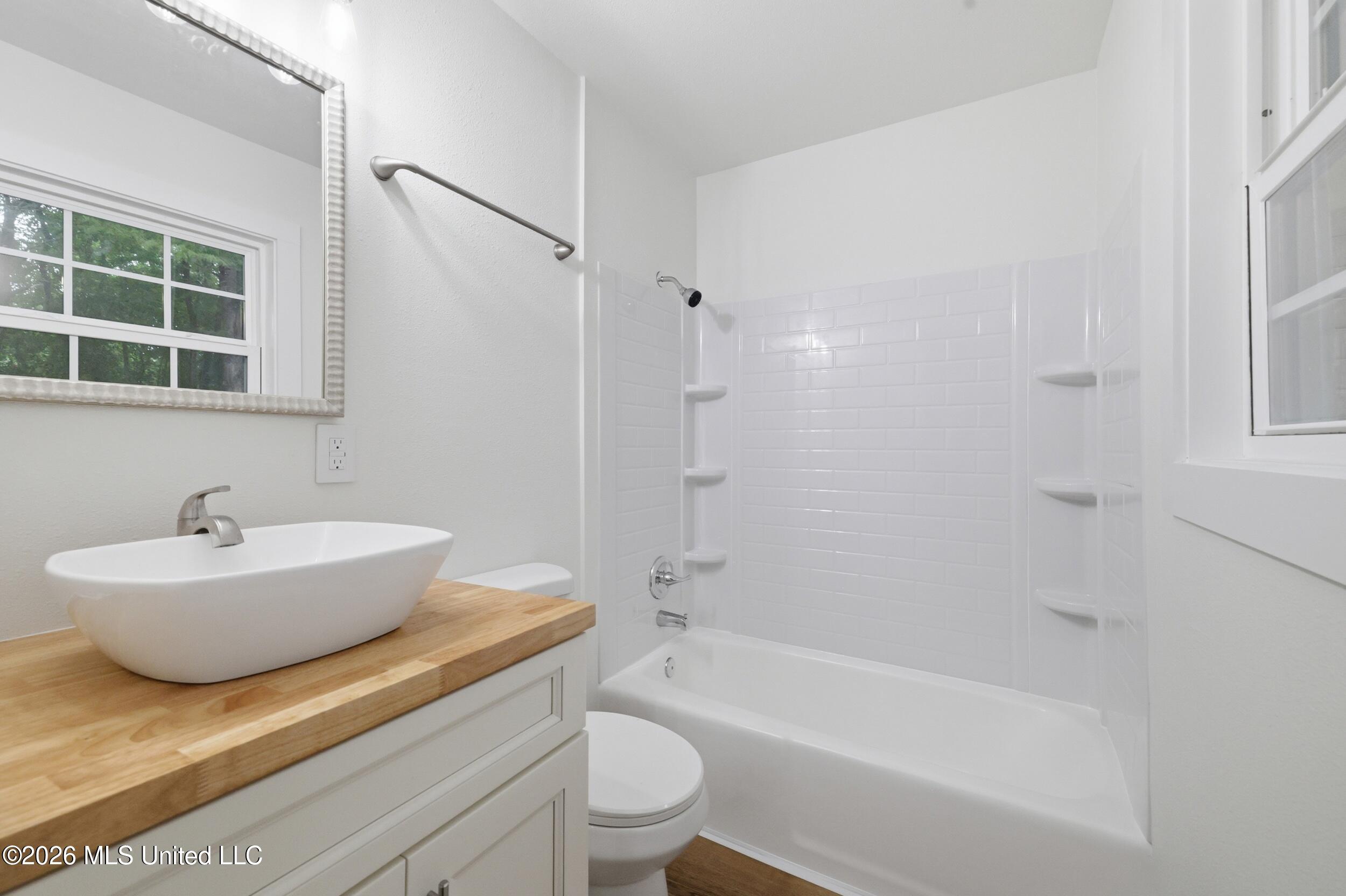 3307 Johnson Drive Property Photo 13