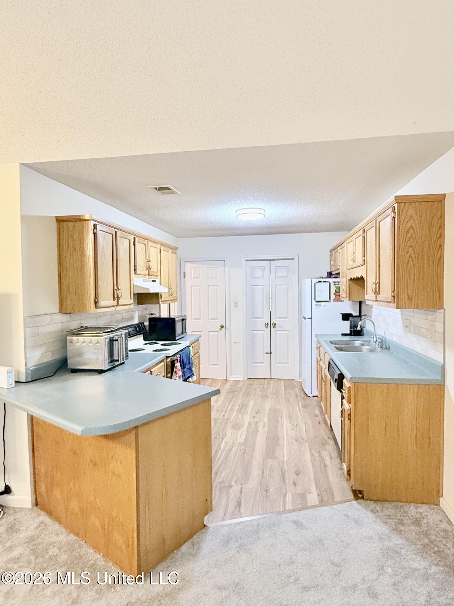 3420 Edenshire Lane Property Photo 10
