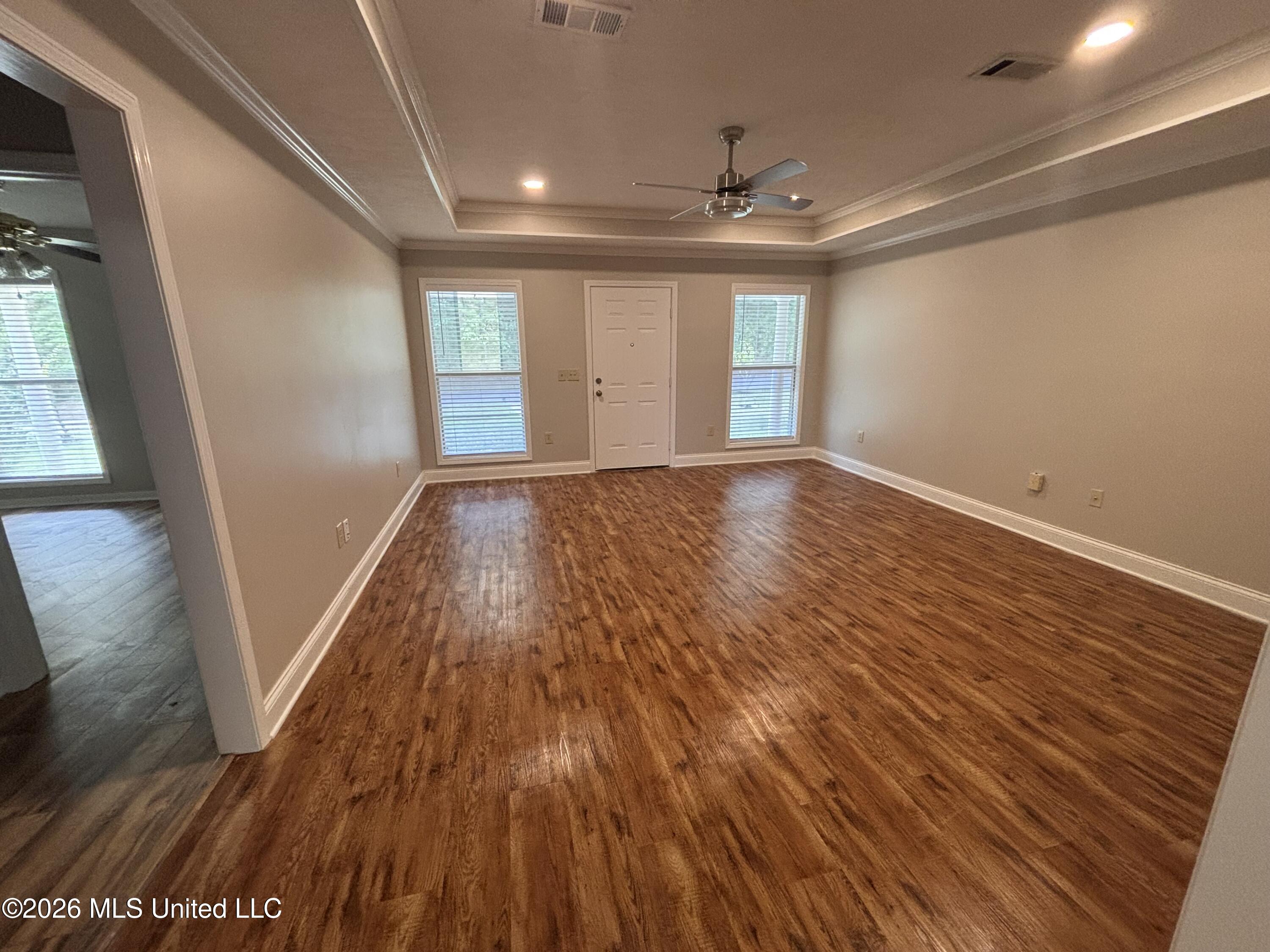 607 Briars Bend Property Photo 2