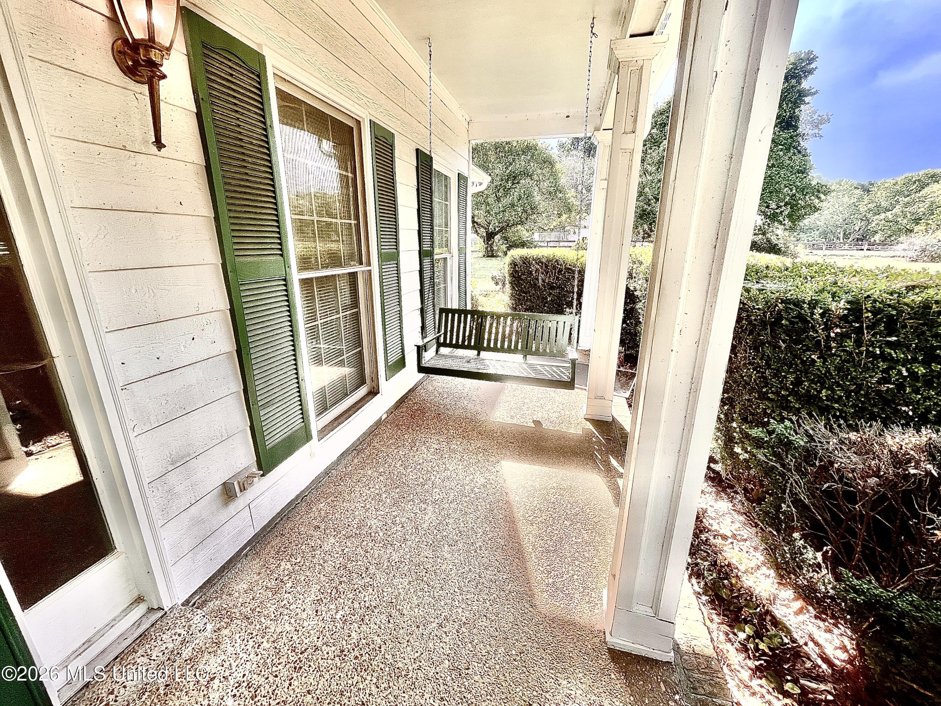8885 Cedar Crest Lane Property Photo 7