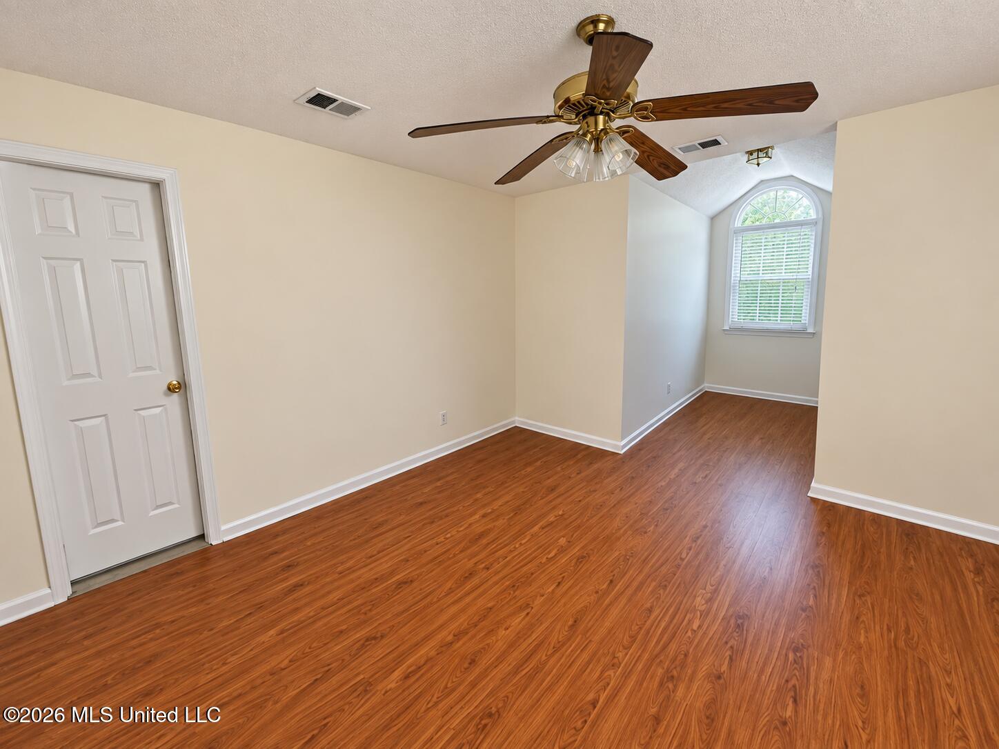 8885 Cedar Crest Lane Property Photo 28