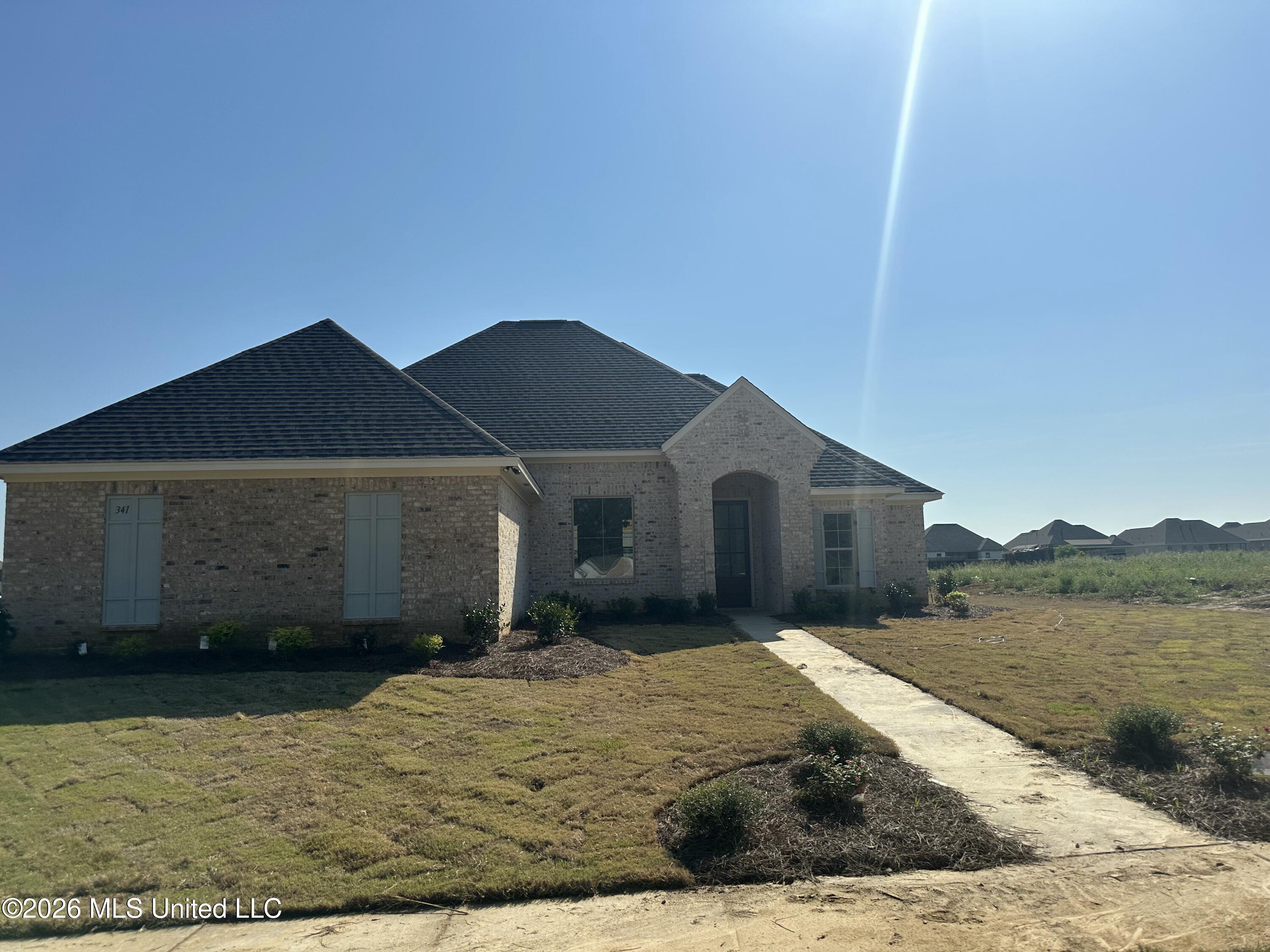 341 Aurora Circle Property Photo 1