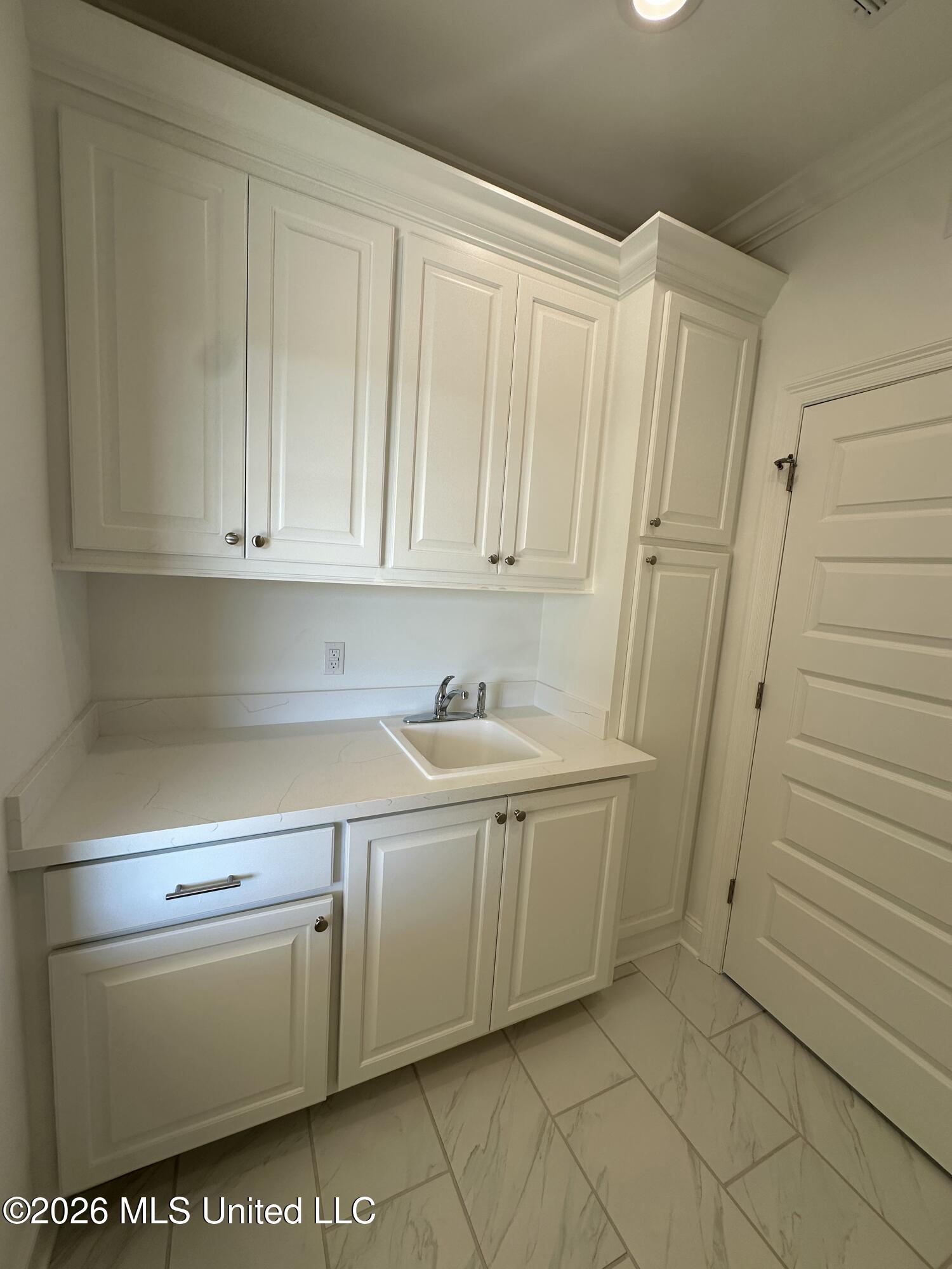 341 Aurora Circle Property Photo 12