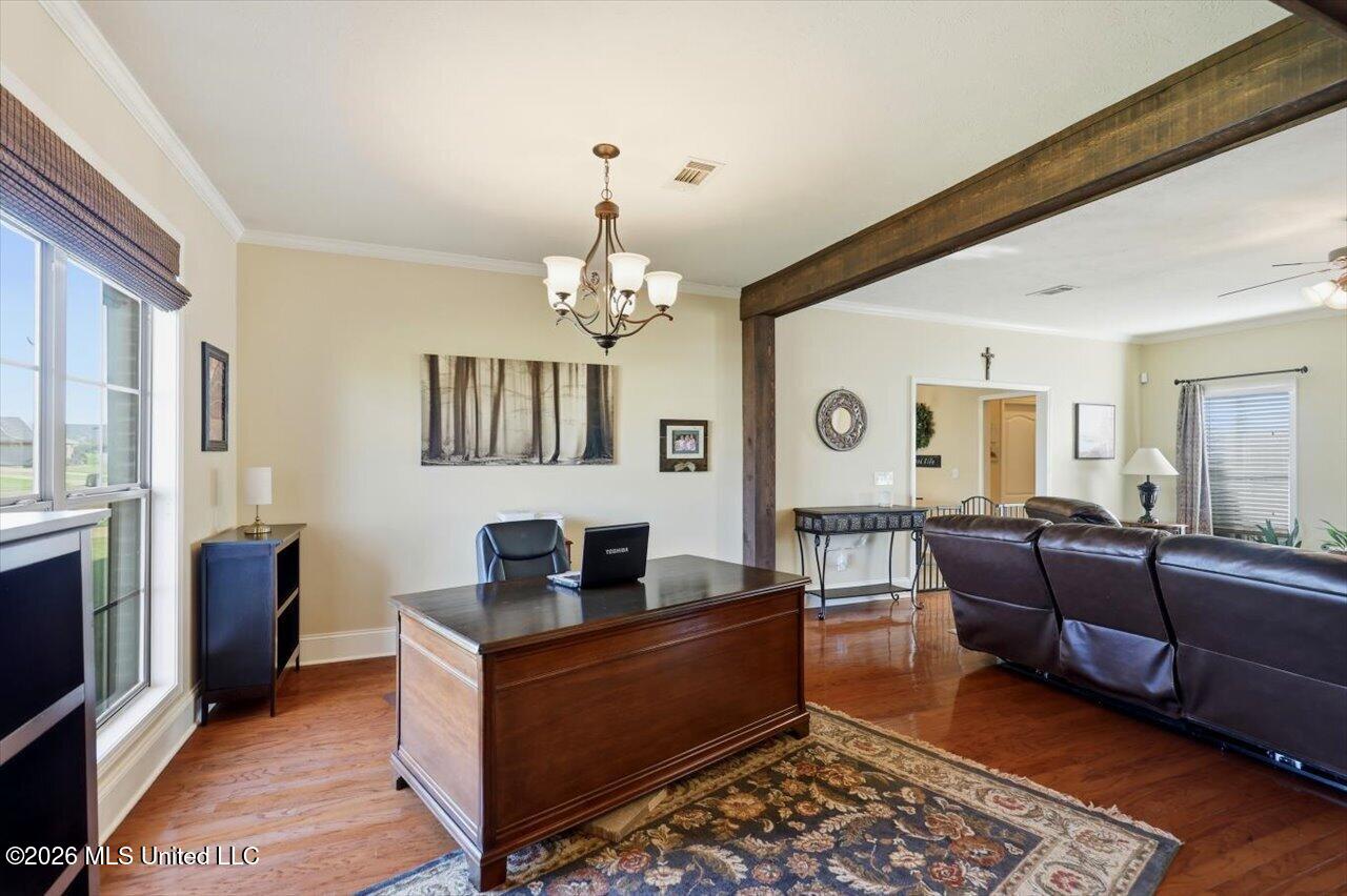 335 Towne Street Property Photo 5