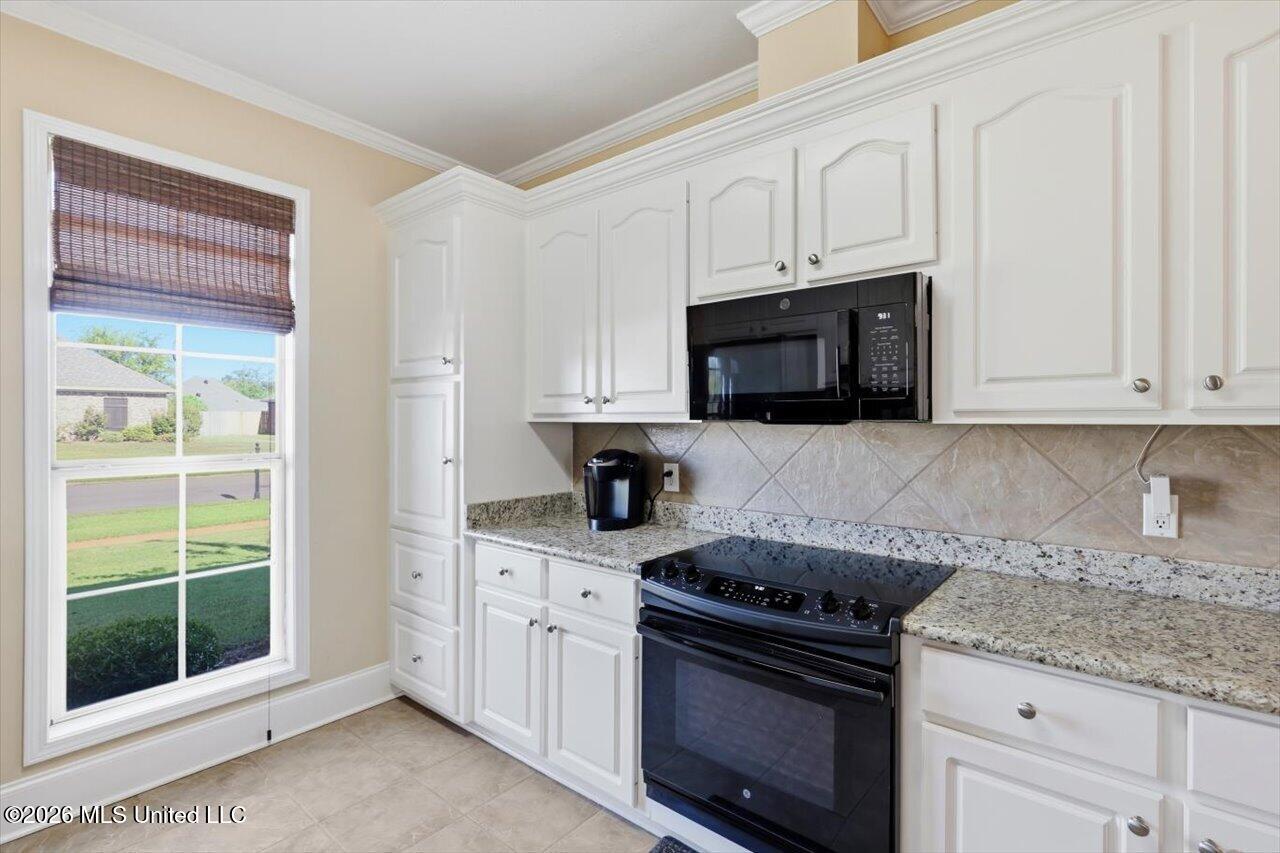 335 Towne Street Property Photo 14