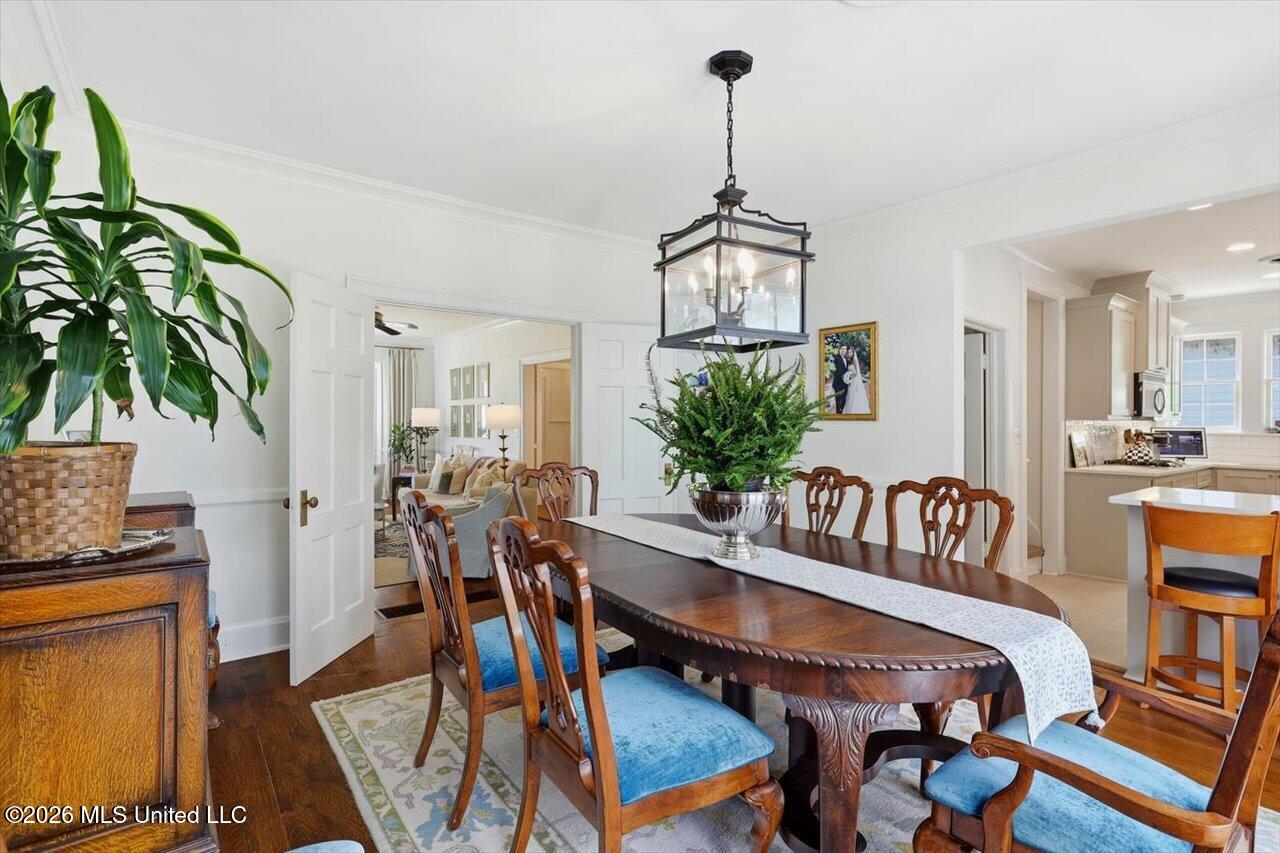 1424 Pinehurst Street Property Photo 7