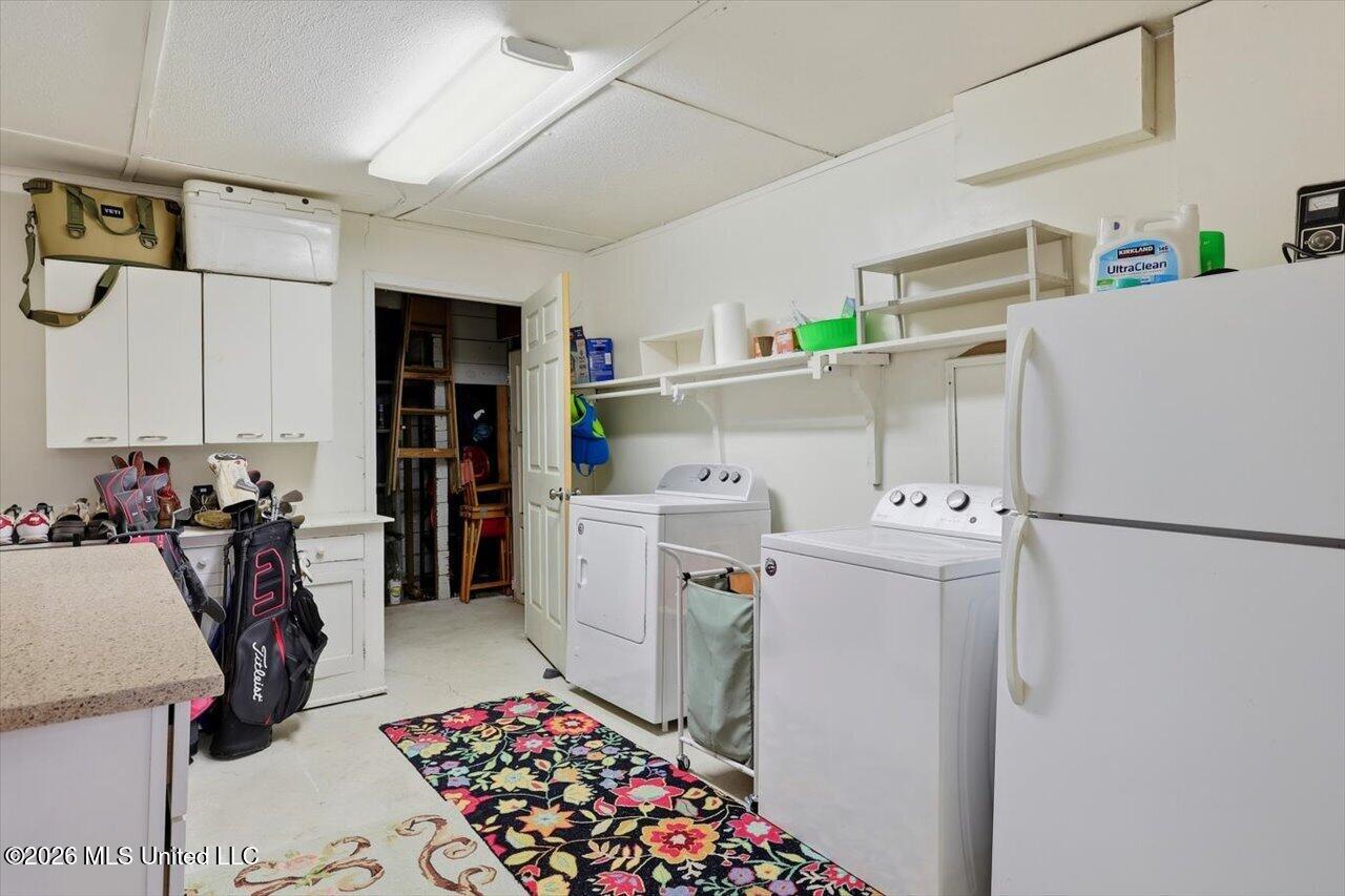 1424 Pinehurst Street Property Photo 23