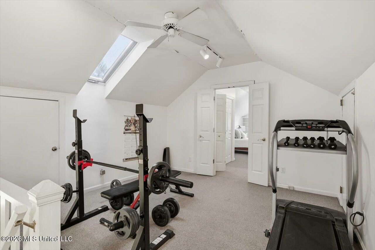 1424 Pinehurst Street Property Photo 24