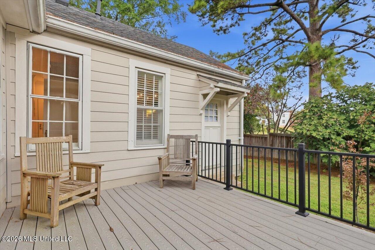 1424 Pinehurst Street Property Photo 29