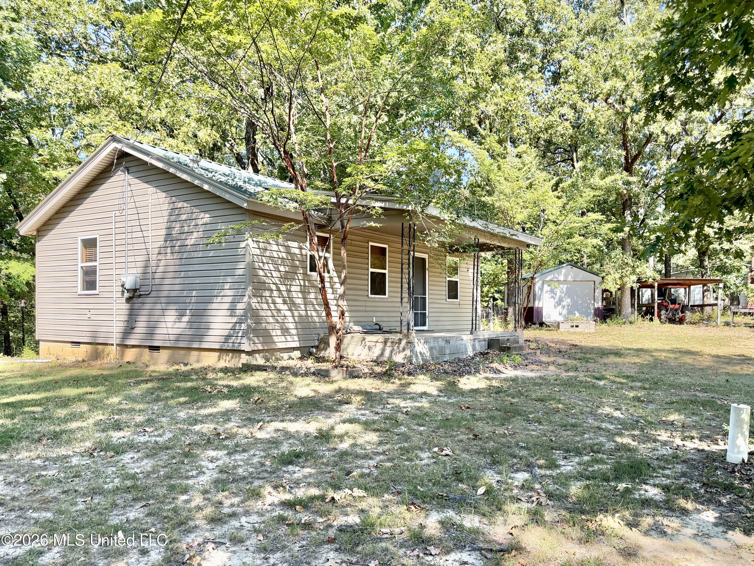 8 County Road 531 Property Photo 2