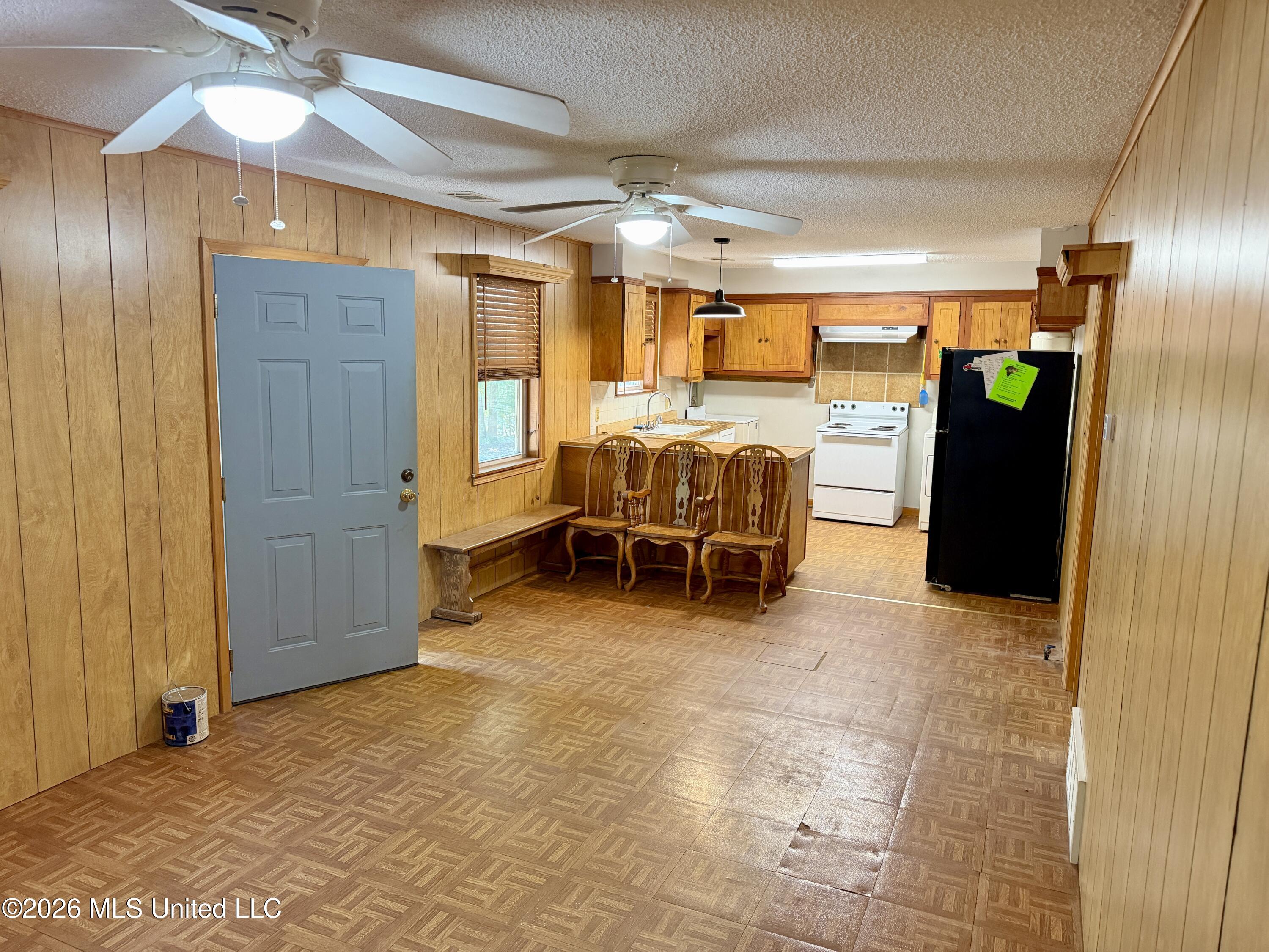 8 County Road 531 Property Photo 5