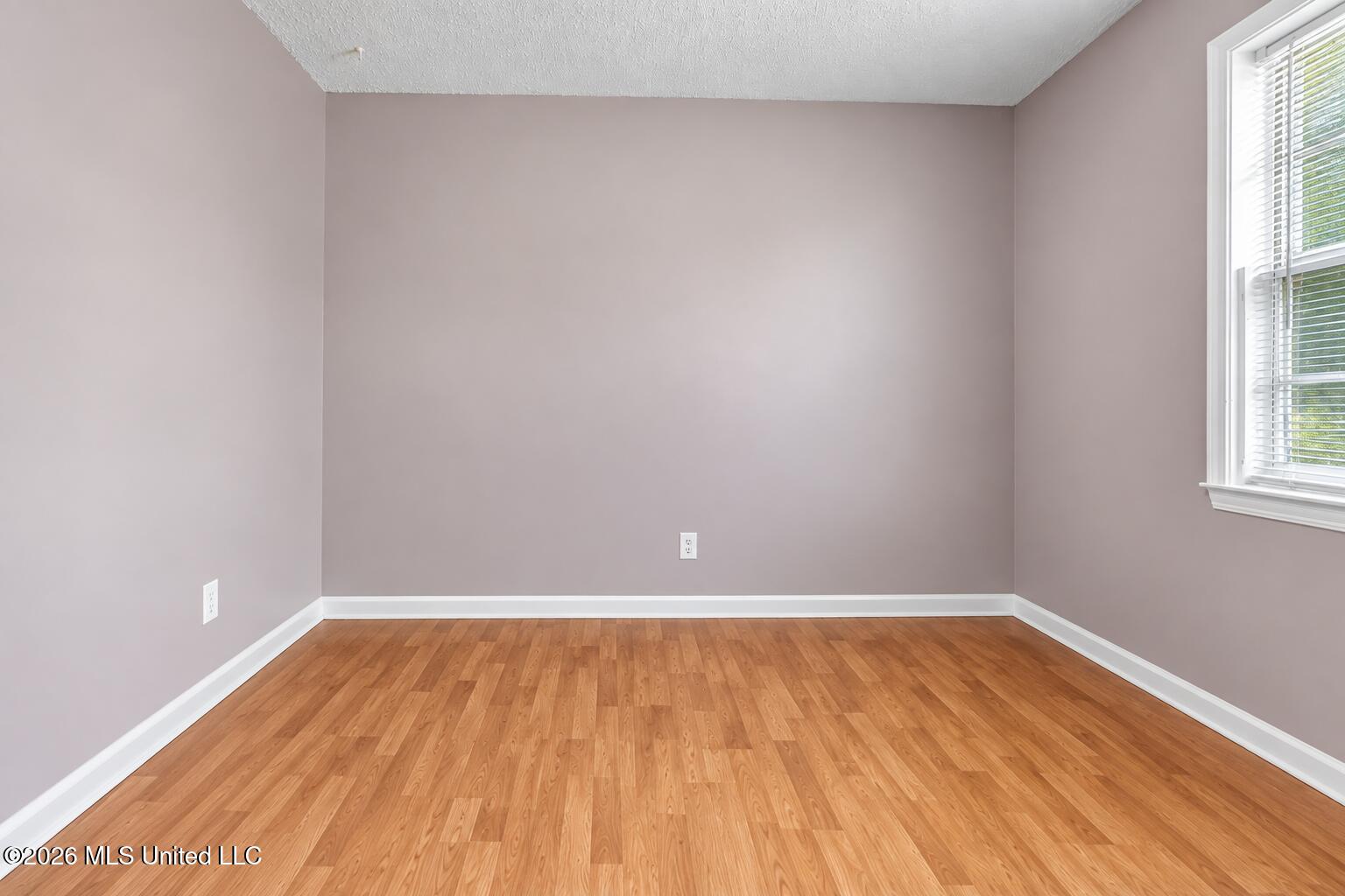 2219 Colonial Hills Drive Property Photo 17