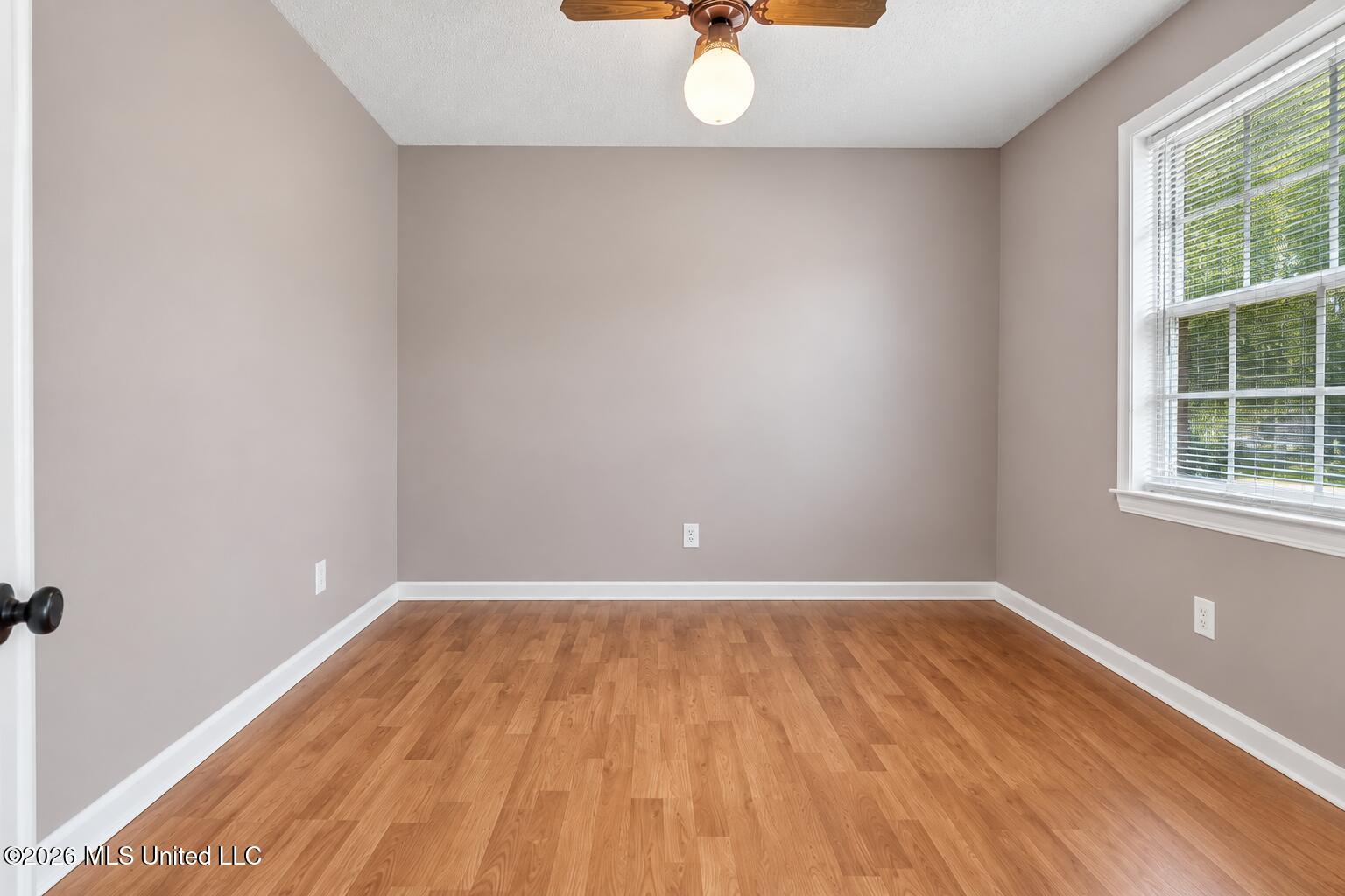2219 Colonial Hills Drive Property Photo 18