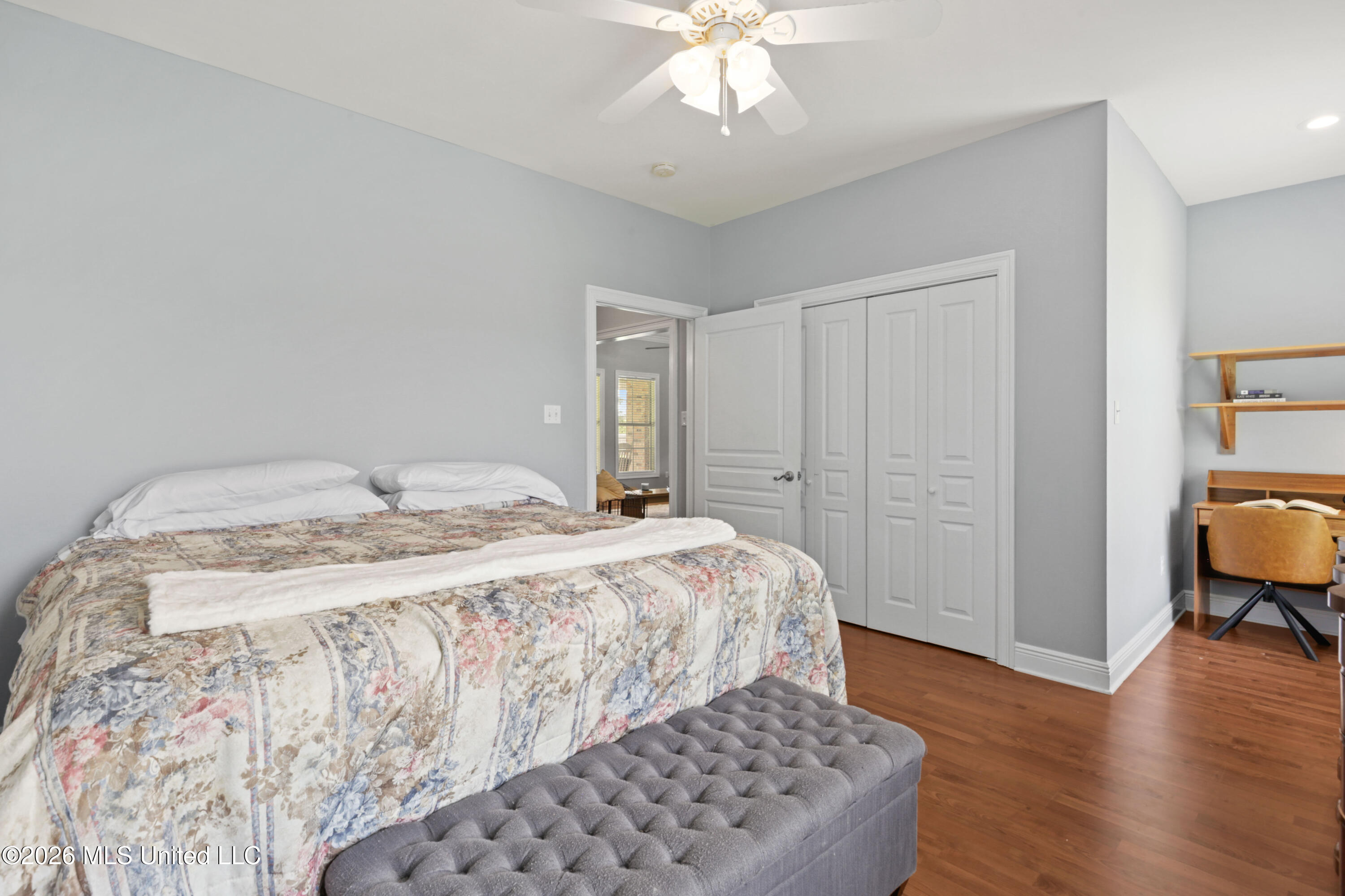 12231 E Pointe Drive Property Photo 16