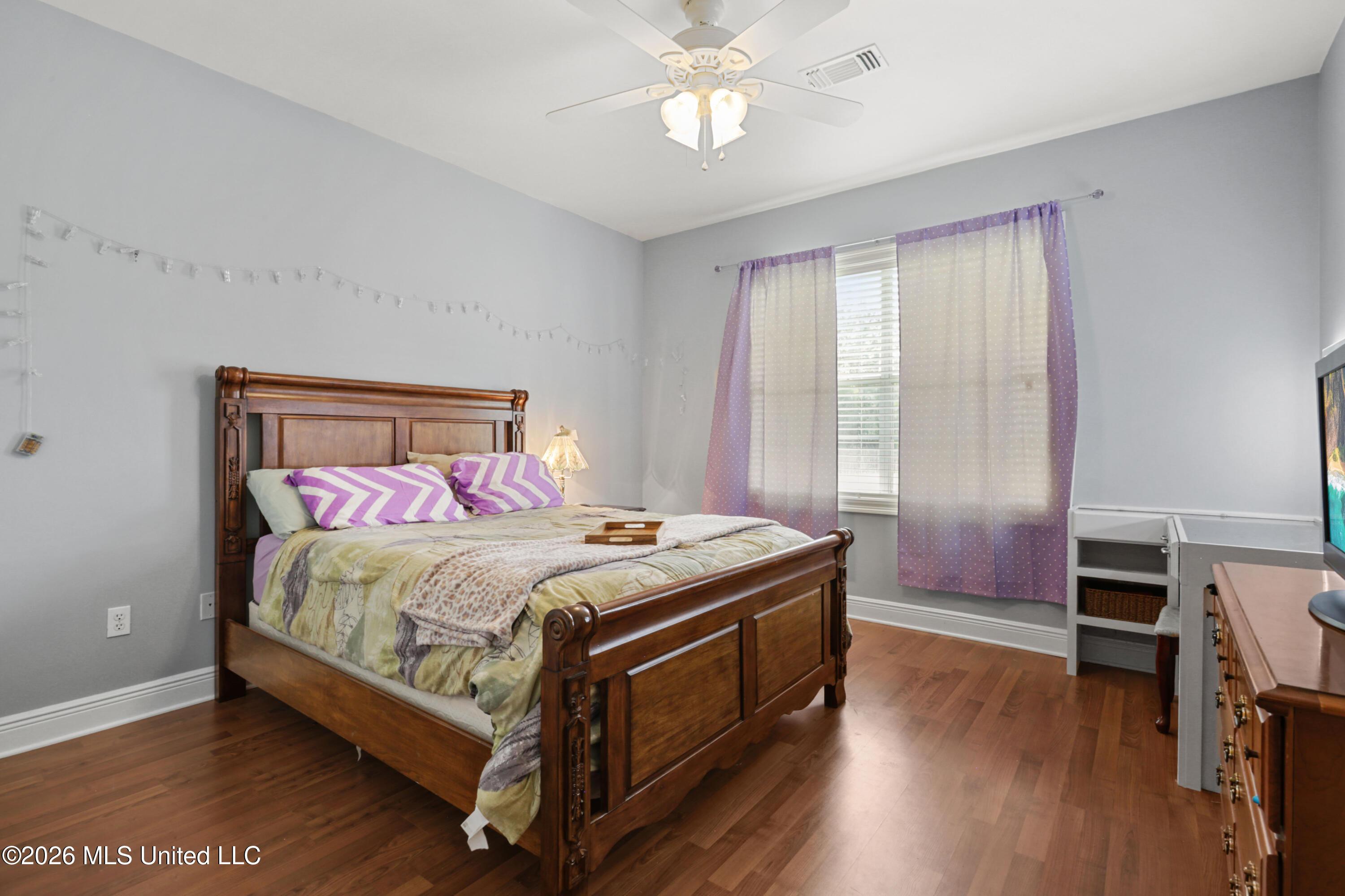 12231 E Pointe Drive Property Photo 18