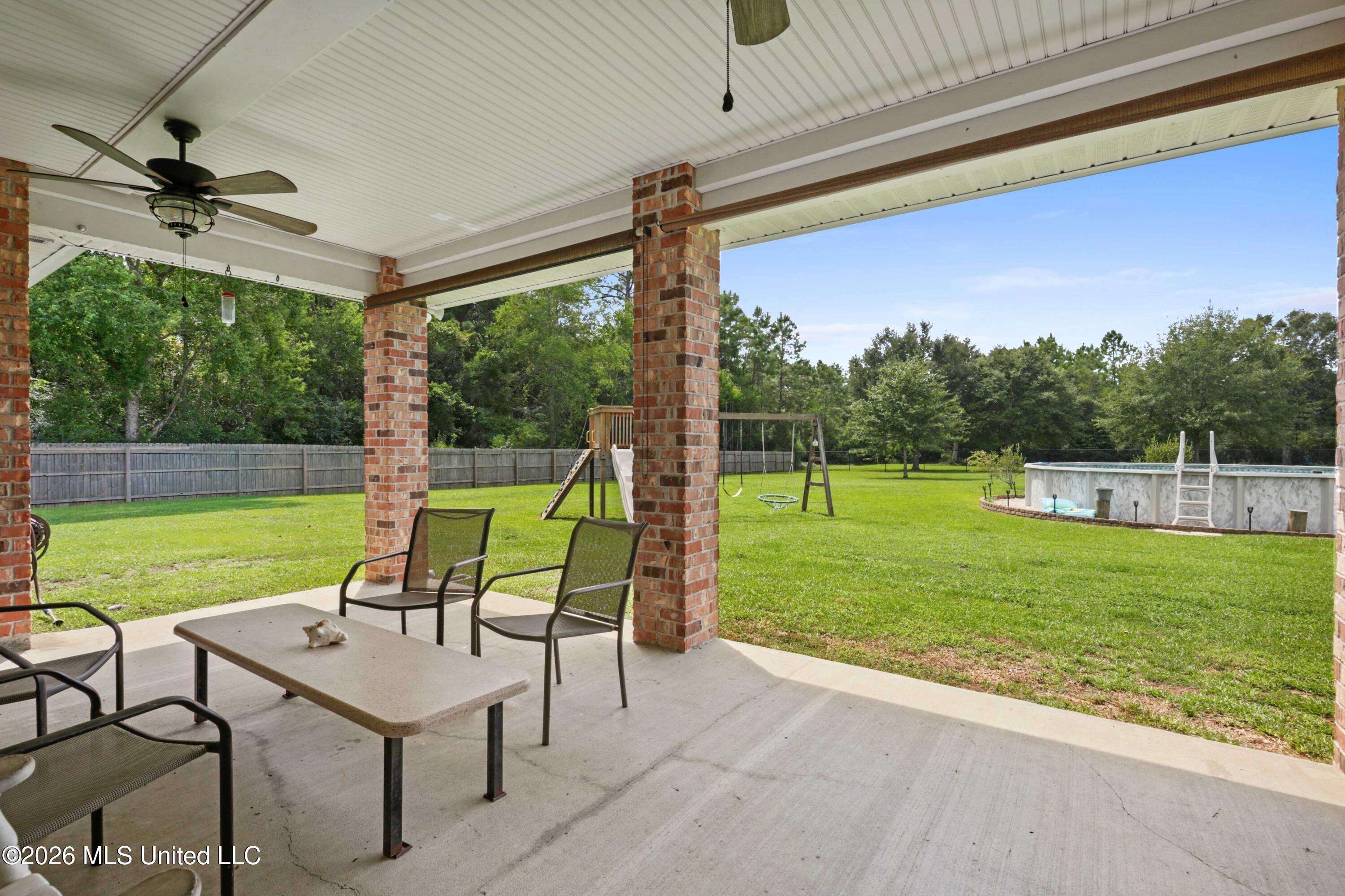 12231 E Pointe Drive Property Photo 23