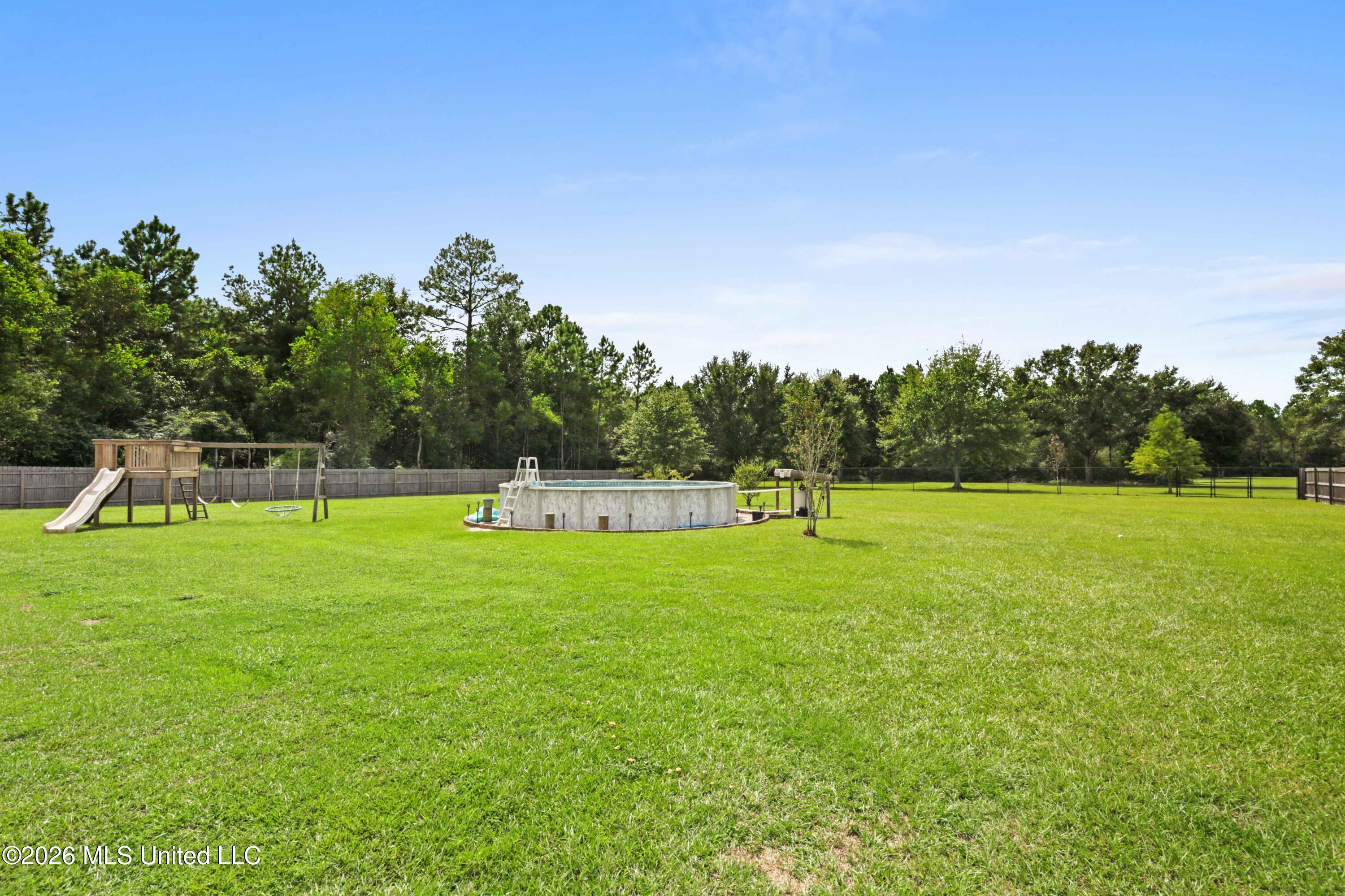 12231 E Pointe Drive Property Photo 29