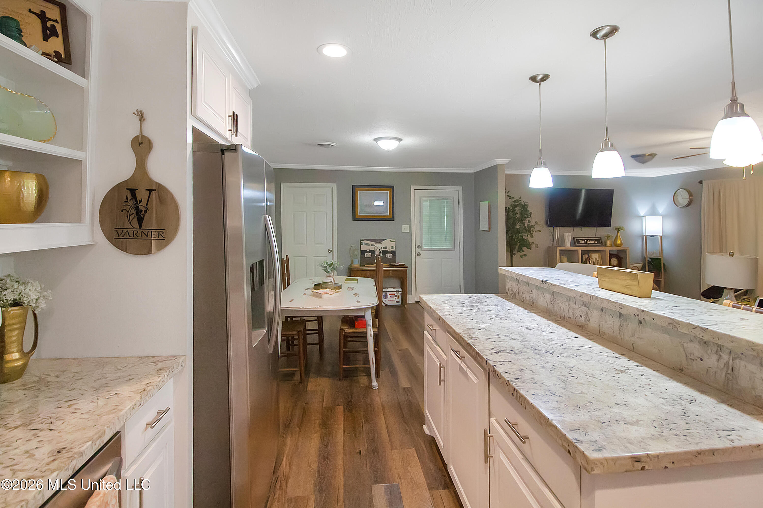 208 Bruin Street Property Photo 14