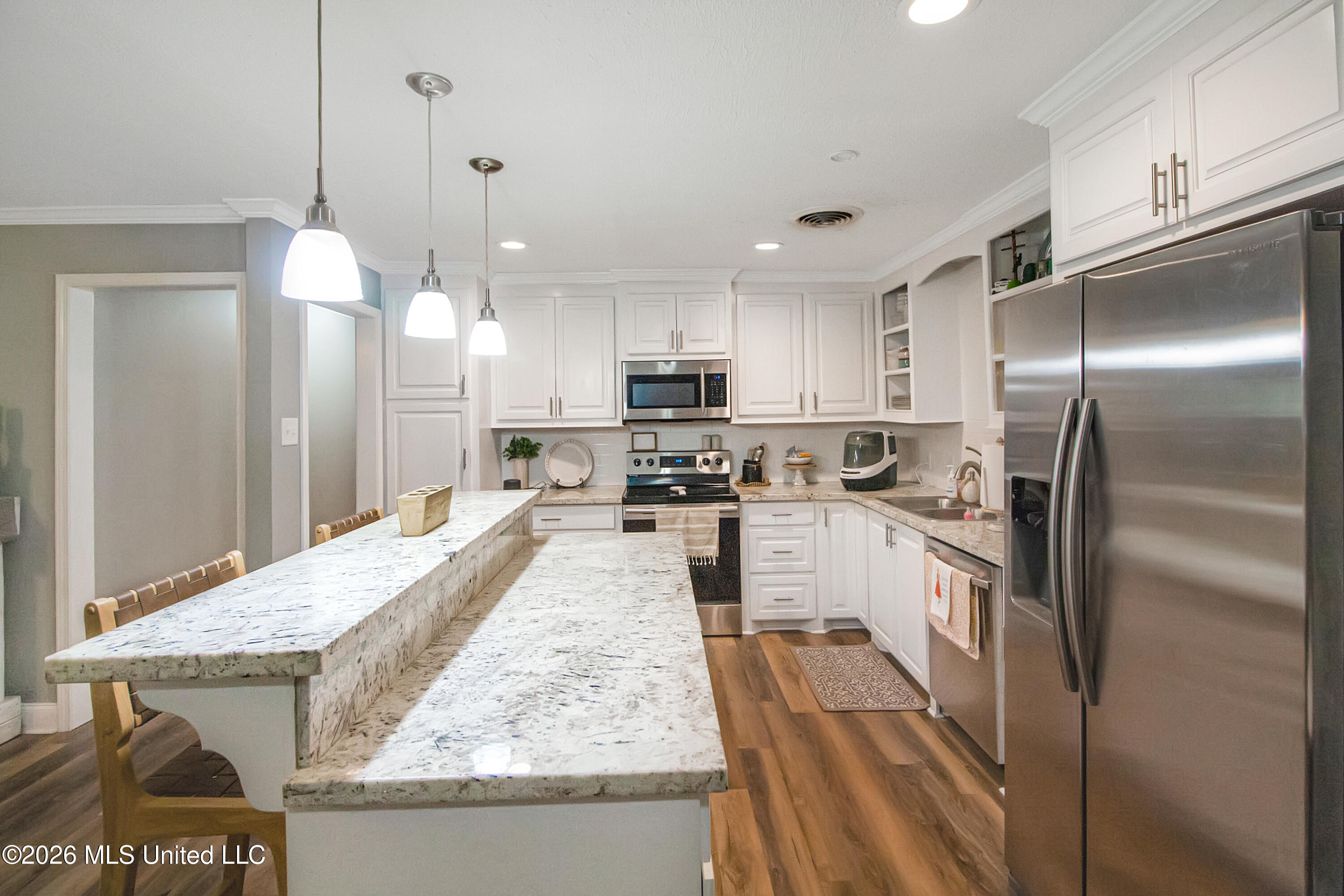 208 Bruin Street Property Photo 17