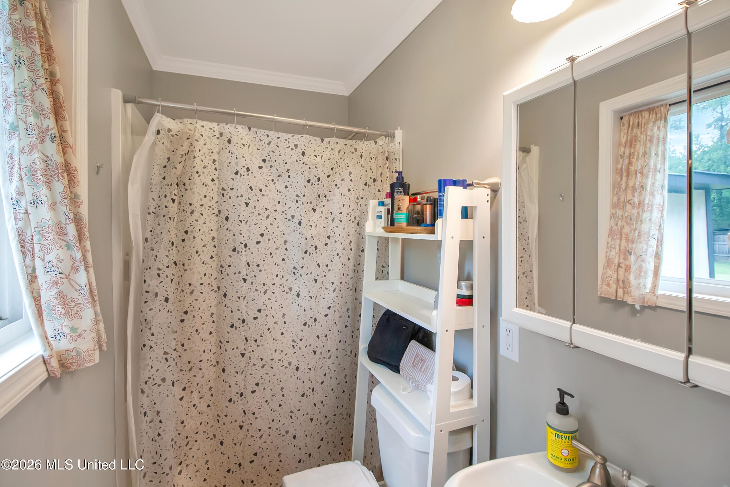 208 Bruin Street Property Photo 24