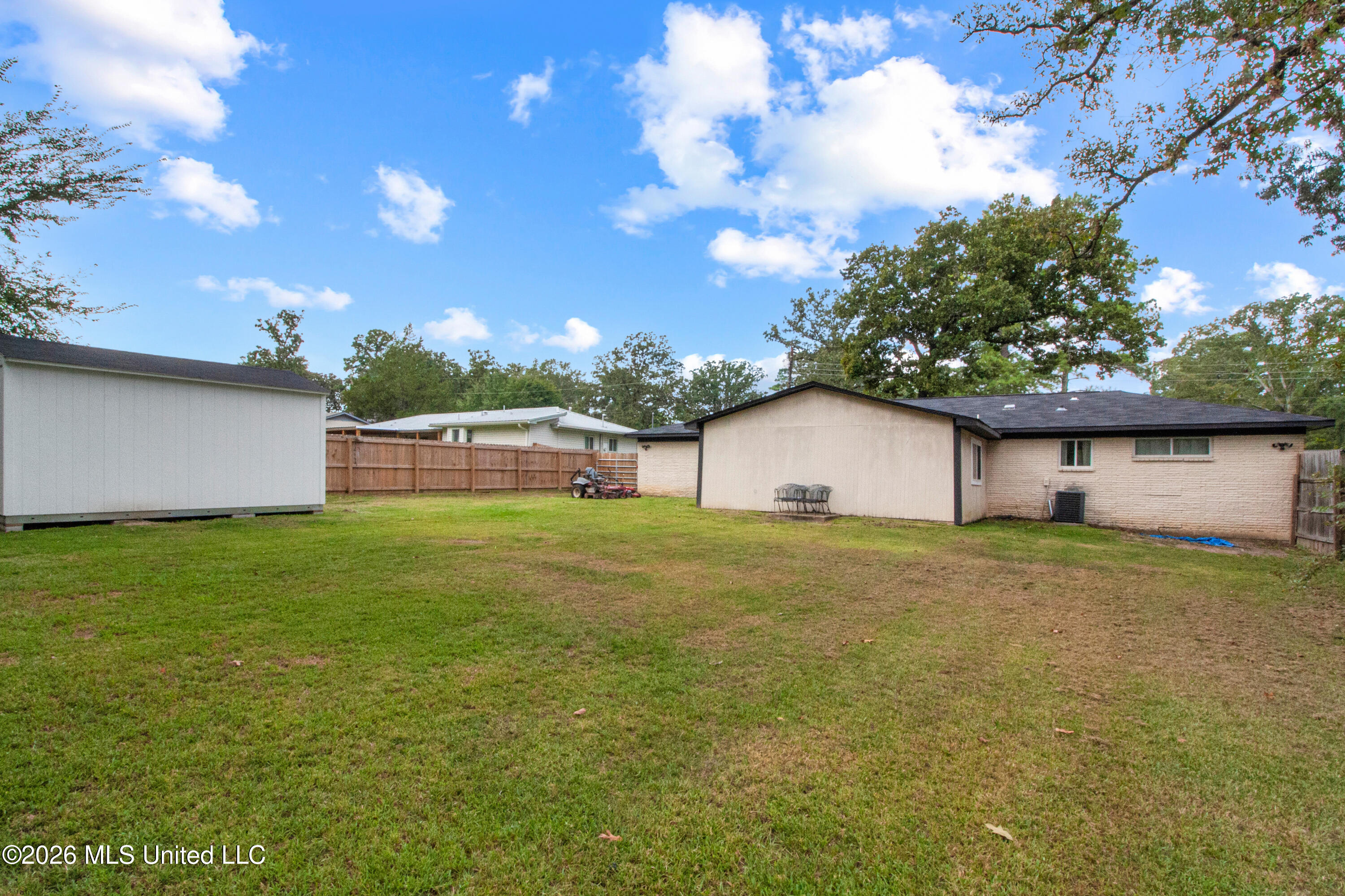 208 Bruin Street Property Photo 34