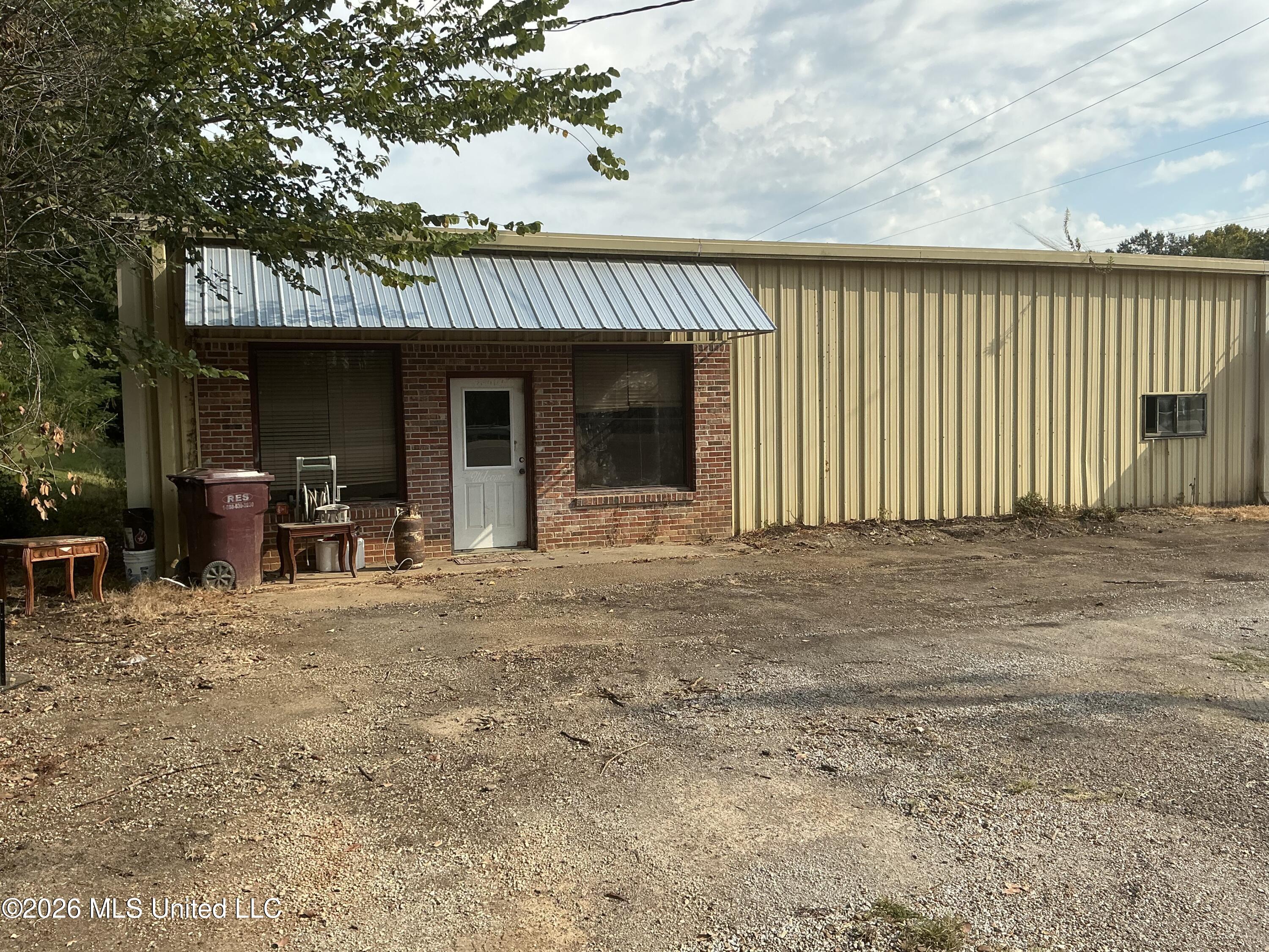 311 Veterans Boulevard Property Photo 7