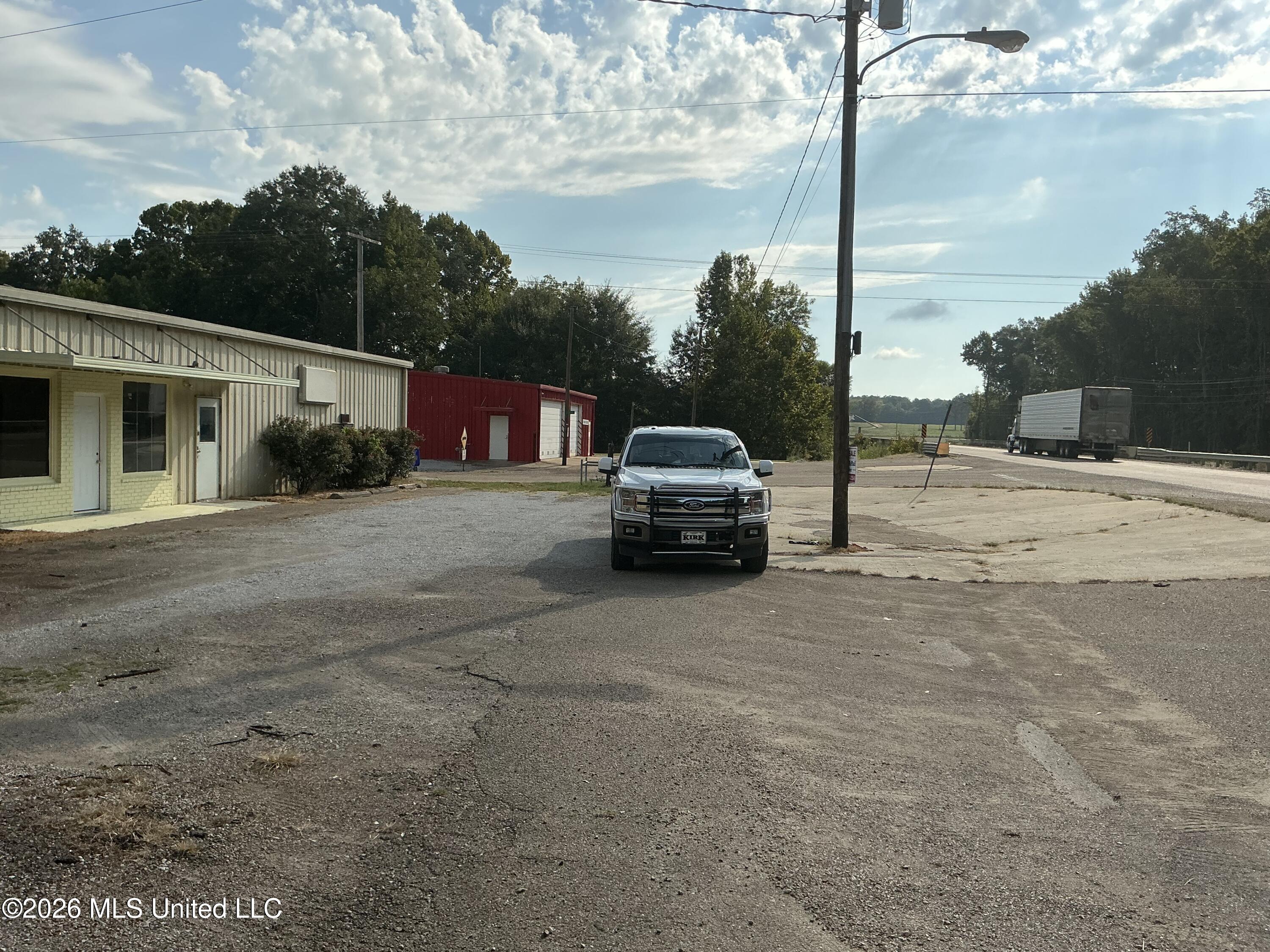 311 Veterans Boulevard Property Photo 8