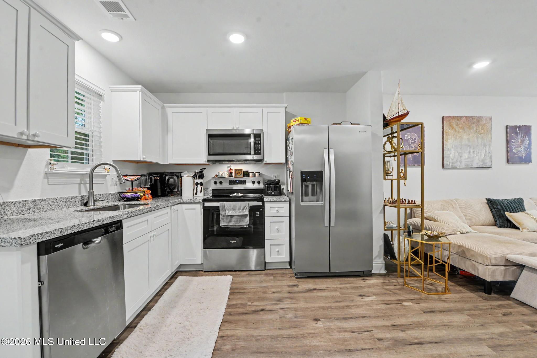 13422 George Avenue Property Photo 9