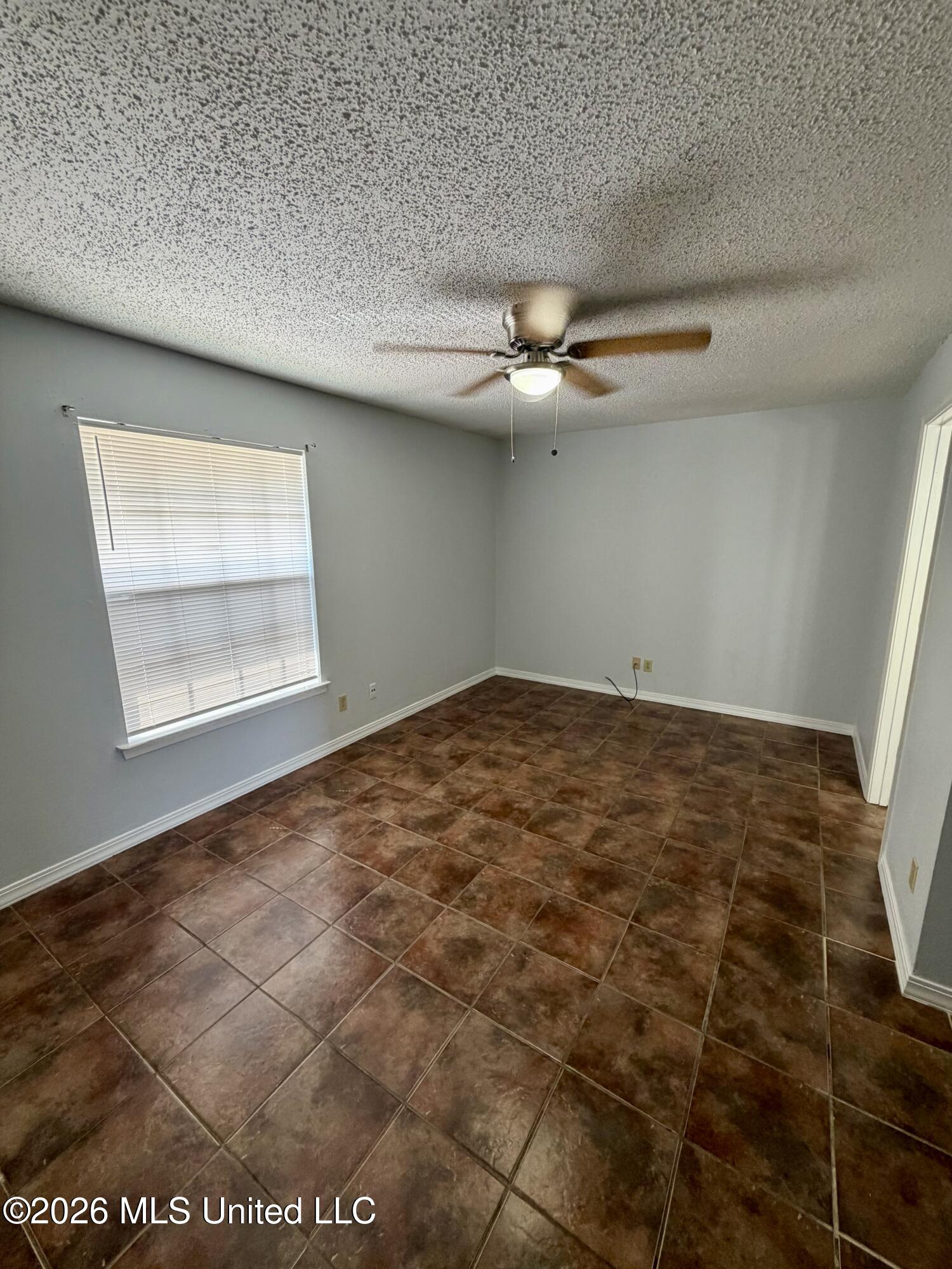 1550 E 2nd Street Property Photo 7