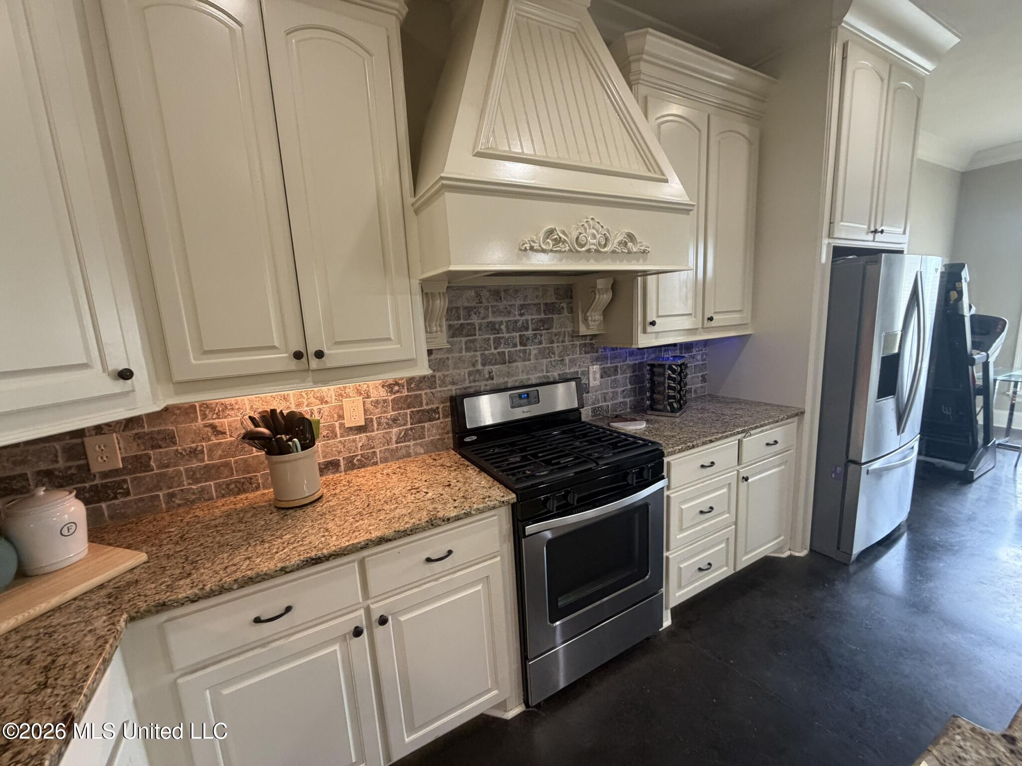 405 Copper Ridge Drive Property Photo 13