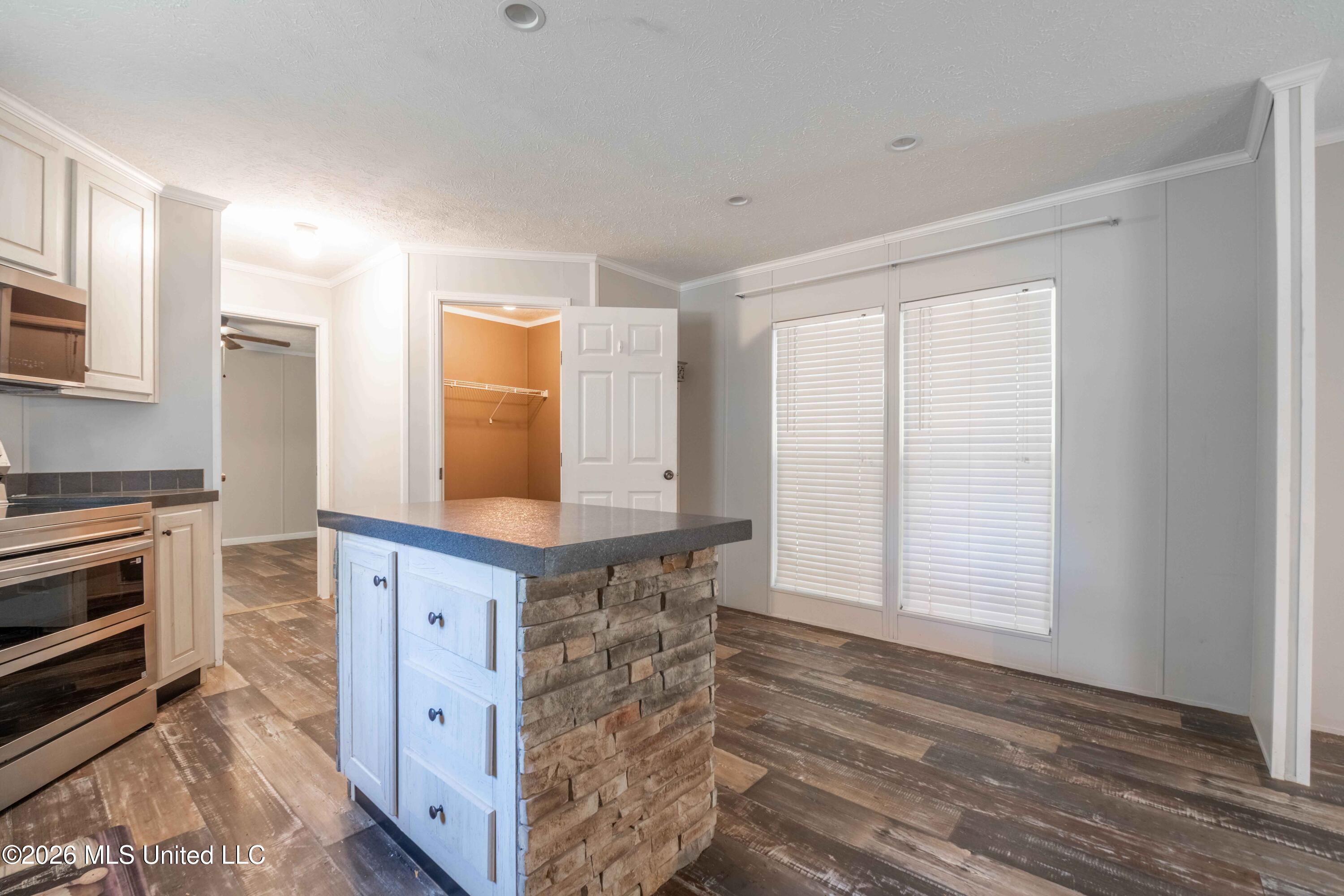 2 Valley View Road Property Photo 9