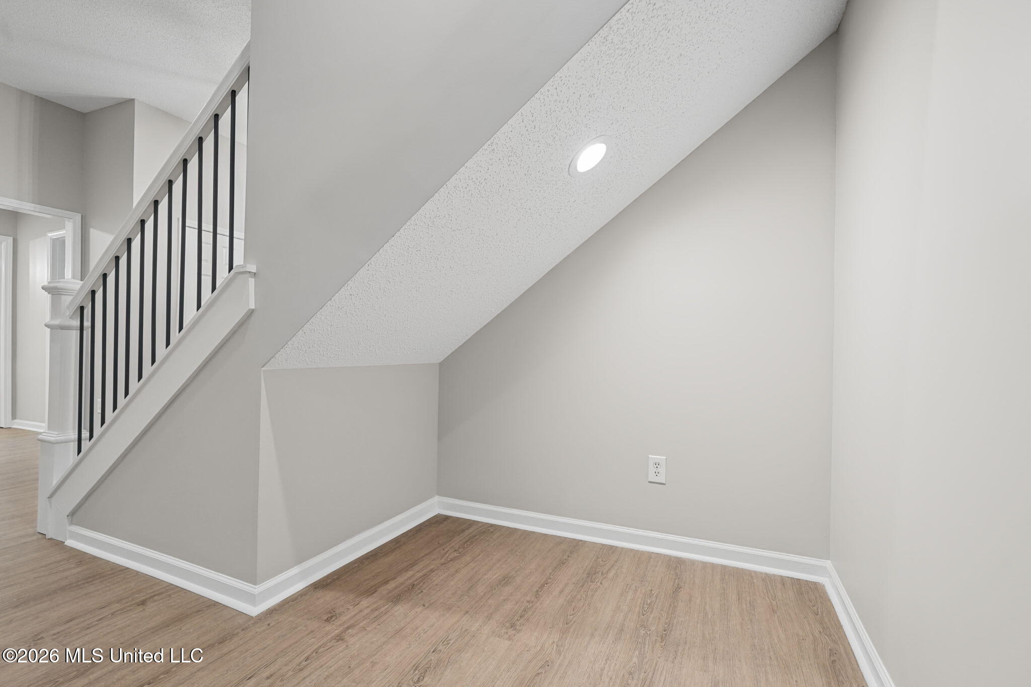 6800 Greyhawk Cove Property Photo 21