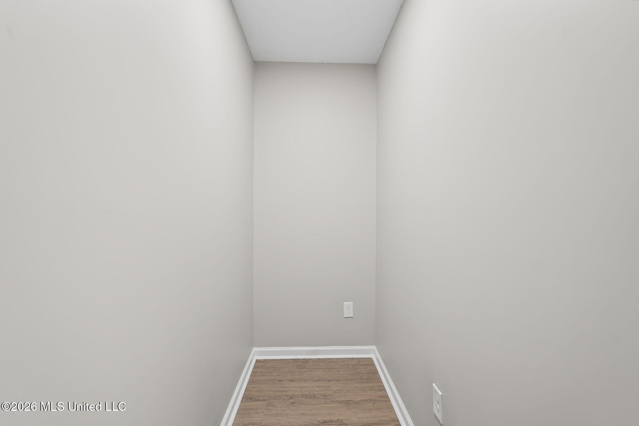 6800 Greyhawk Cove Property Photo 28