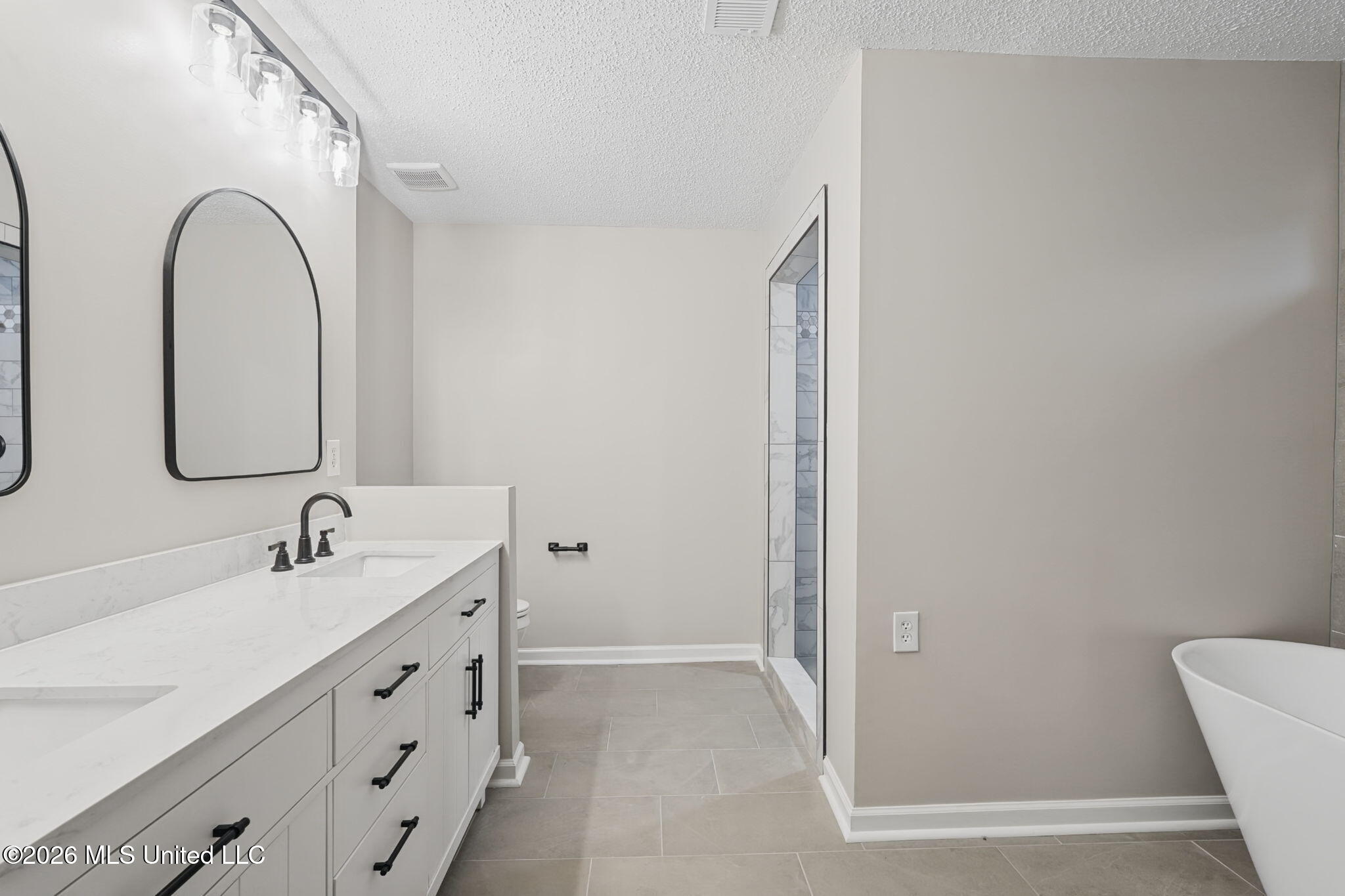 6800 Greyhawk Cove Property Photo 32