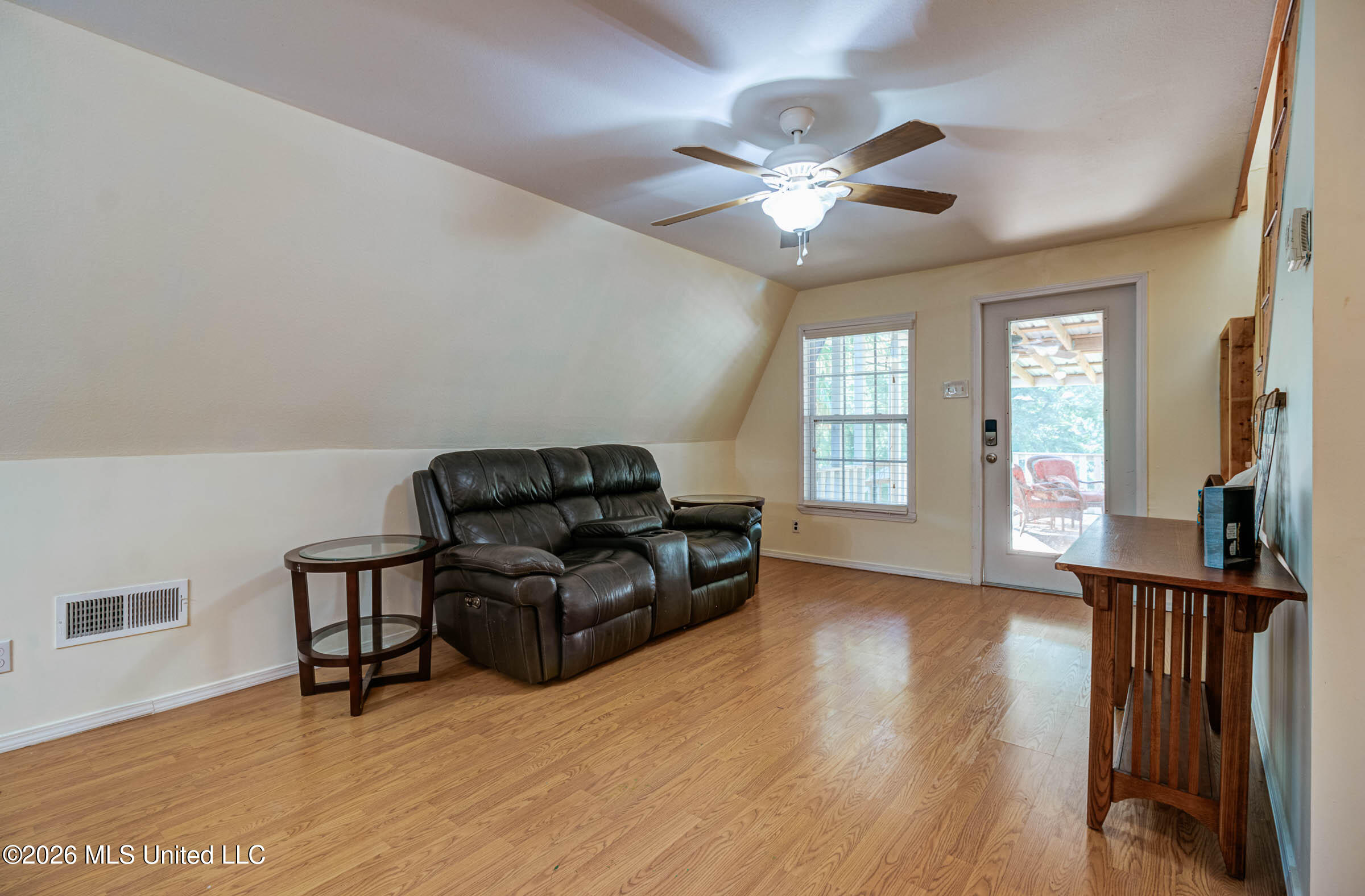 60 Flurry Drive Property Photo 6