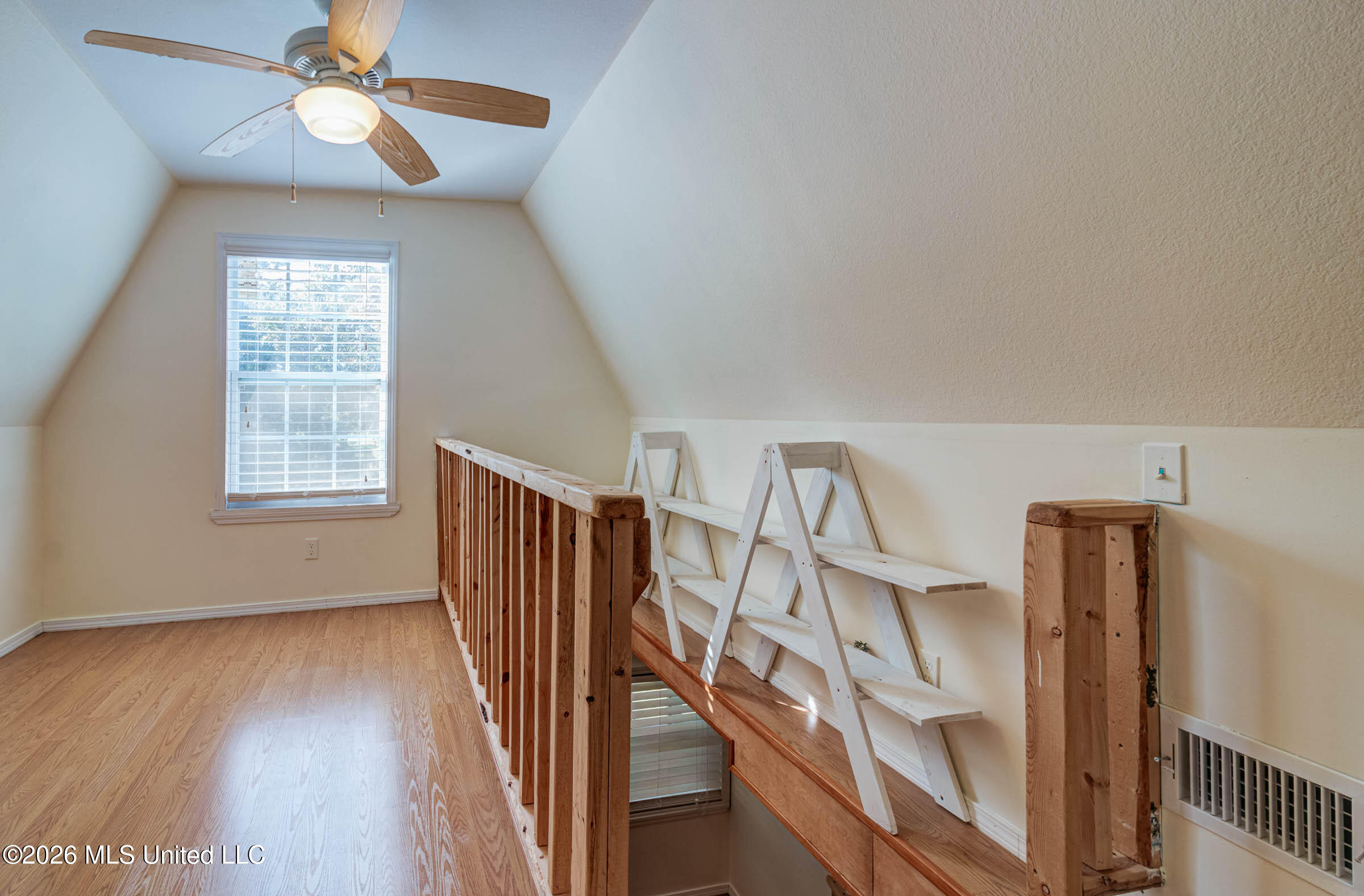 60 Flurry Drive Property Photo 18