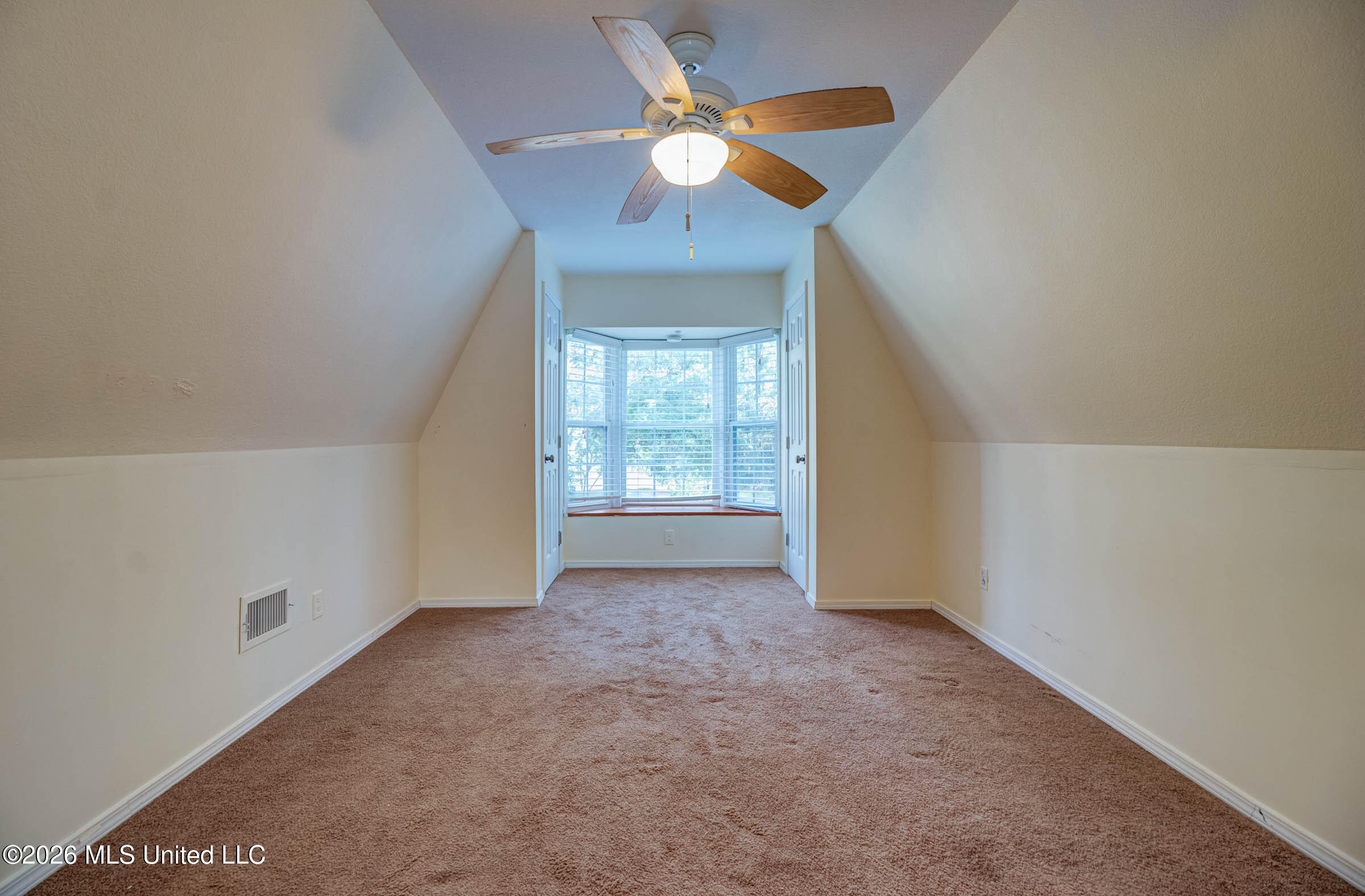 60 Flurry Drive Property Photo 20