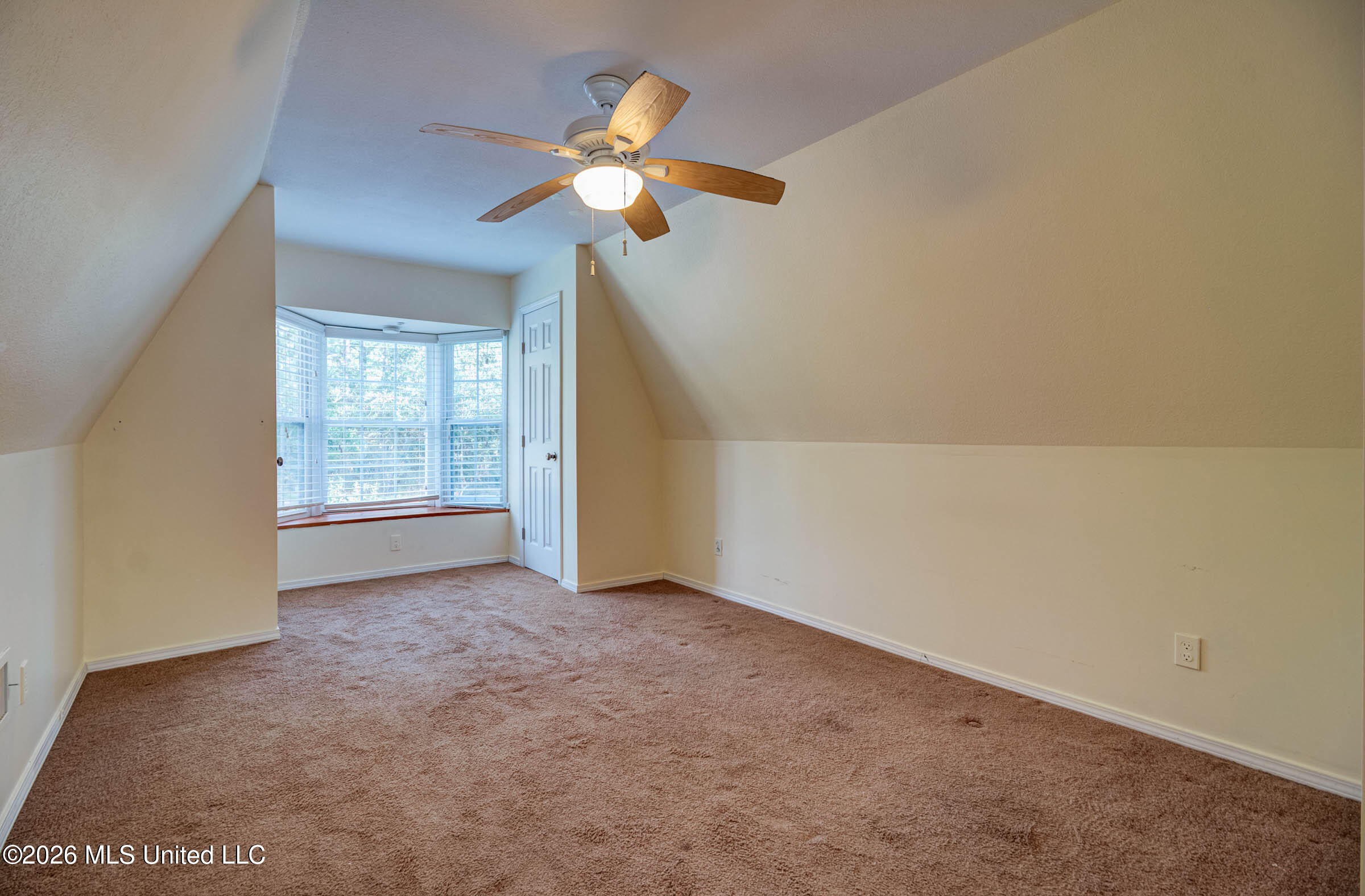 60 Flurry Drive Property Photo 23