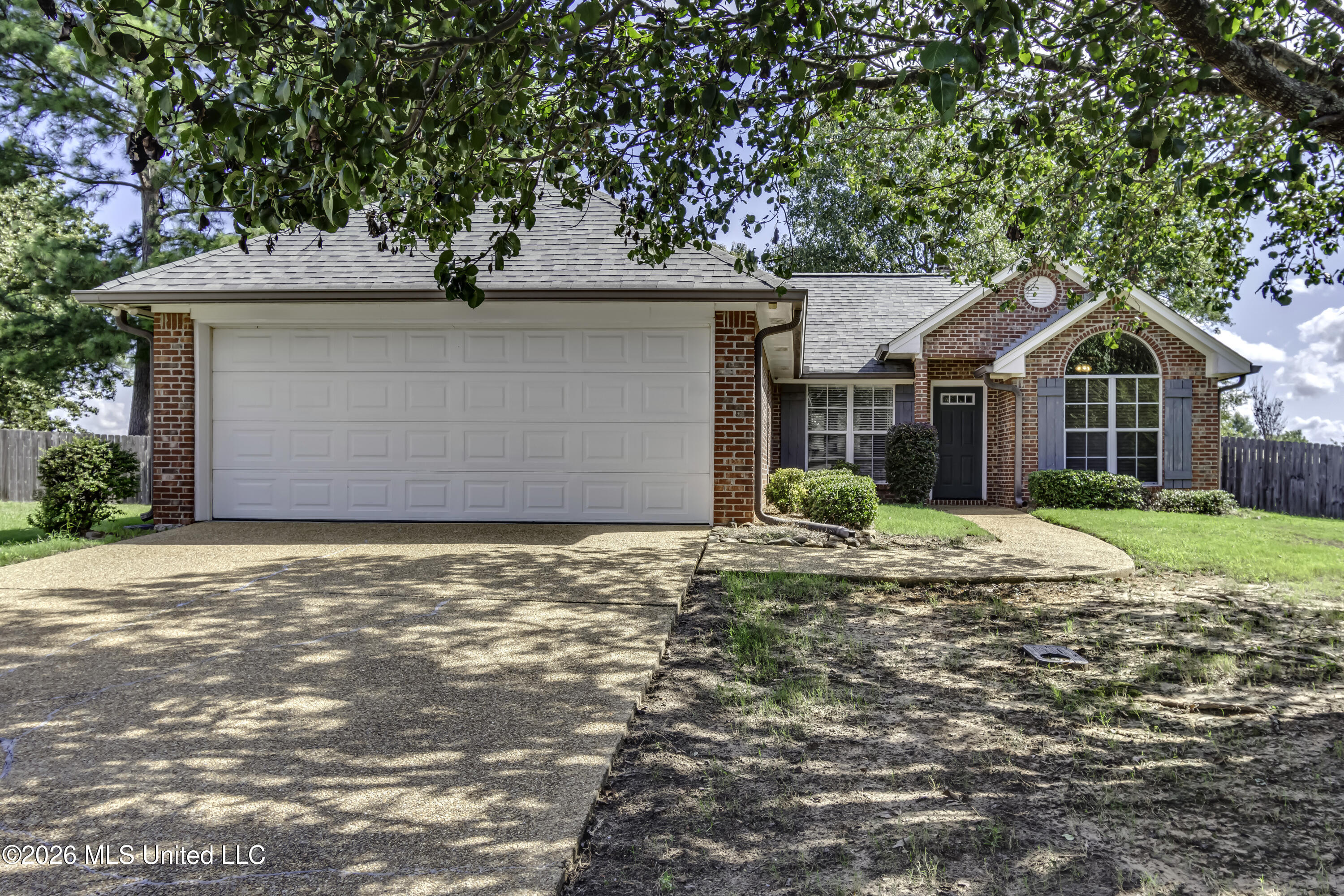 221 Bedford Drive Property Photo 1