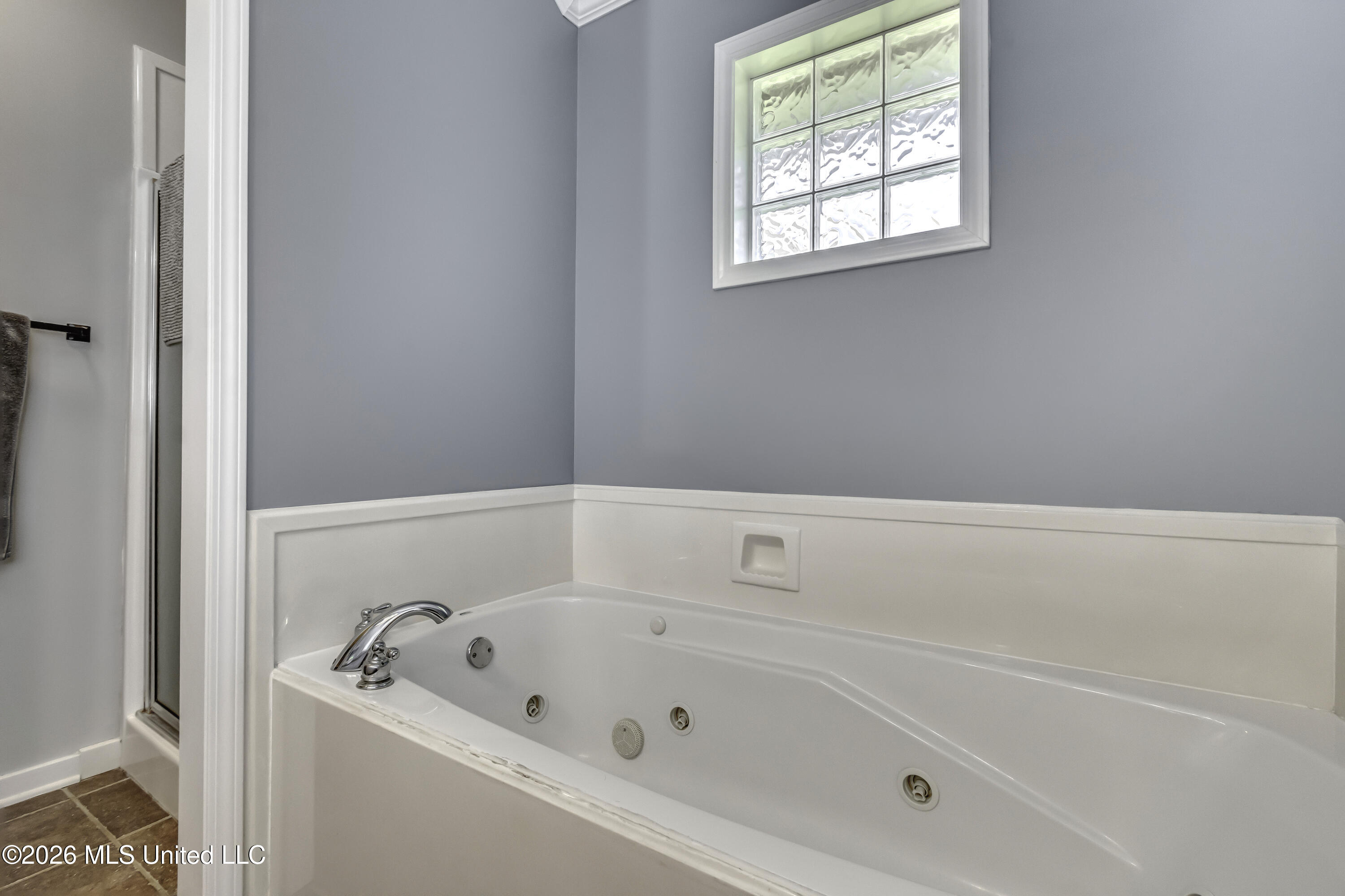 221 Bedford Drive Property Photo 53