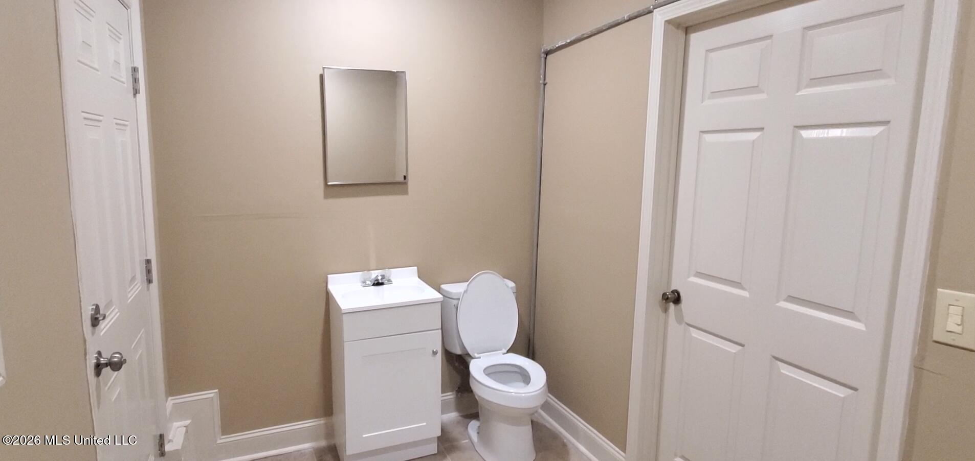 4221 Richmond Circle Property Photo 9