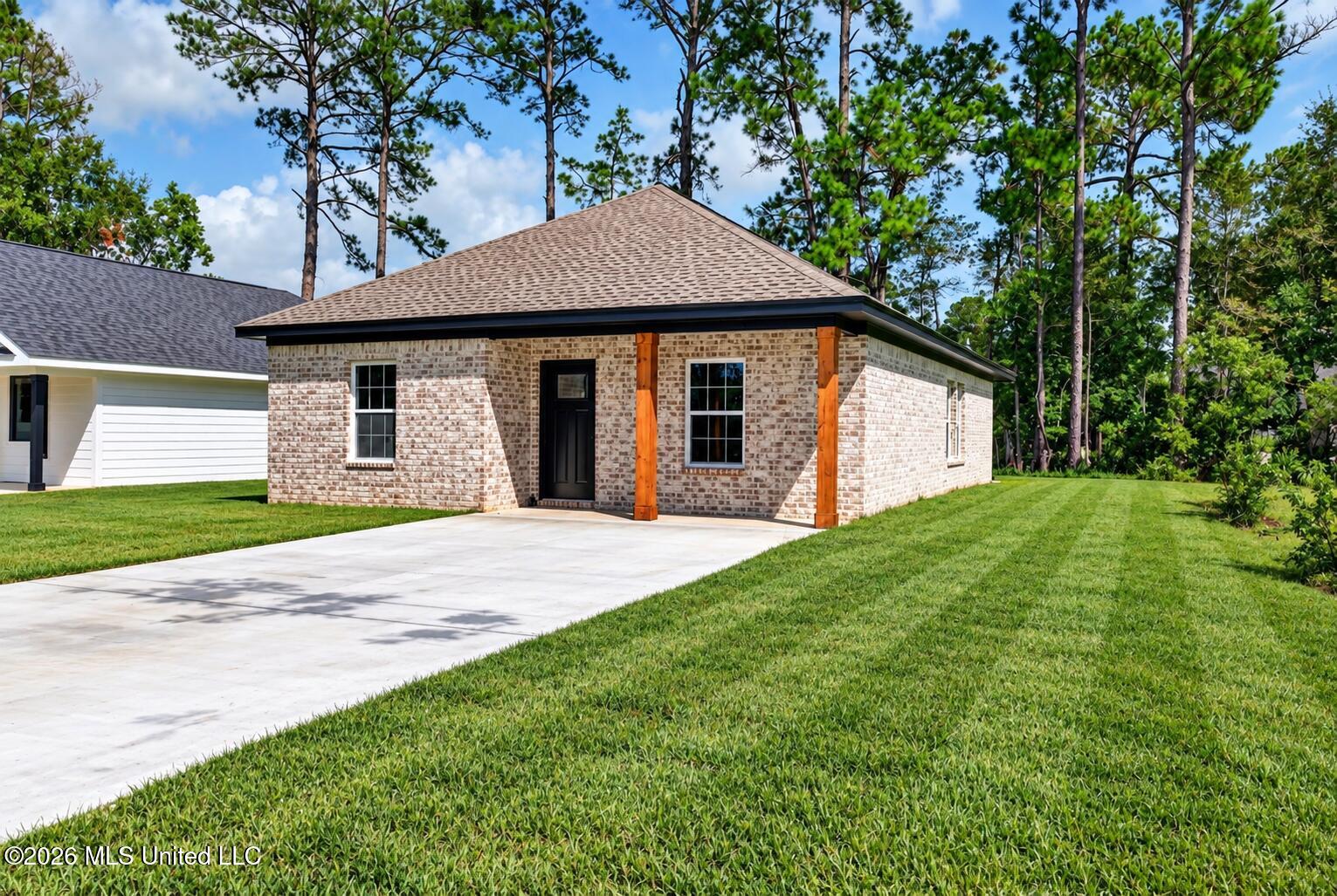 1524 Wynedote Drive Property Photo 1