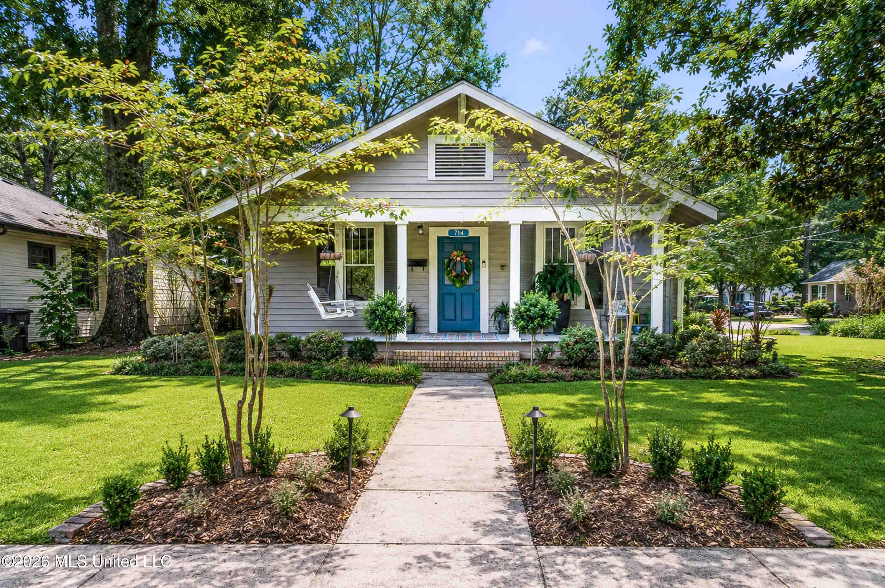 714 Camp Street Property Photo 6