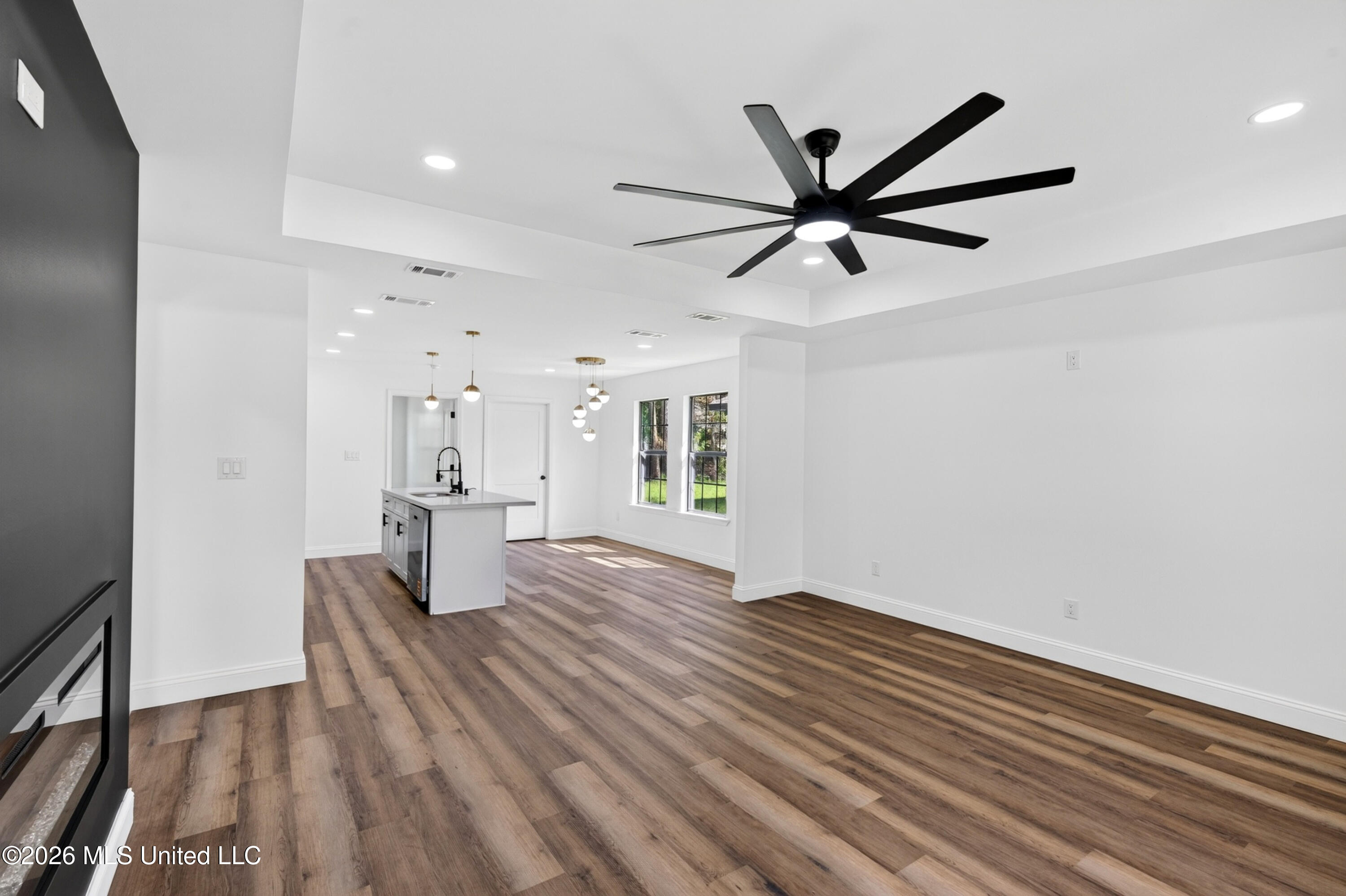 1528 Wynedote Drive Property Photo 3