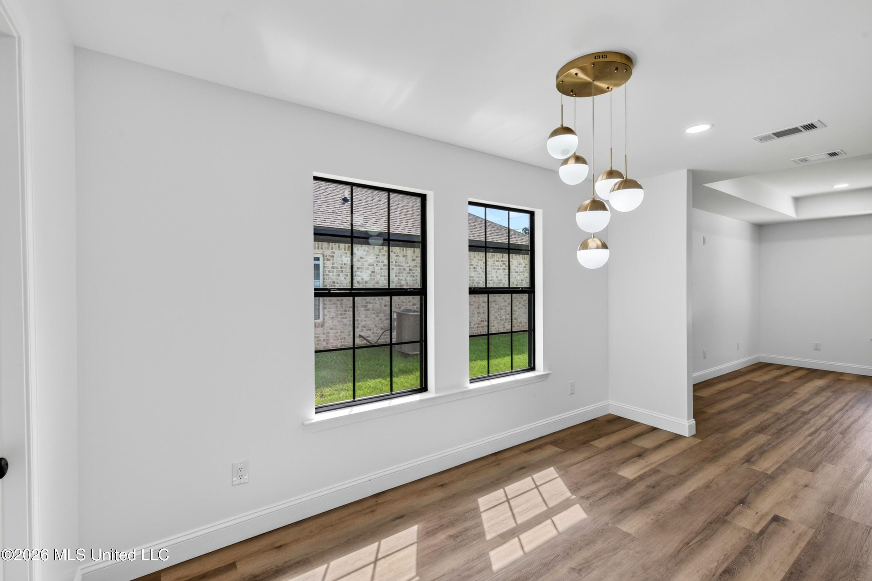 1528 Wynedote Drive Property Photo 12